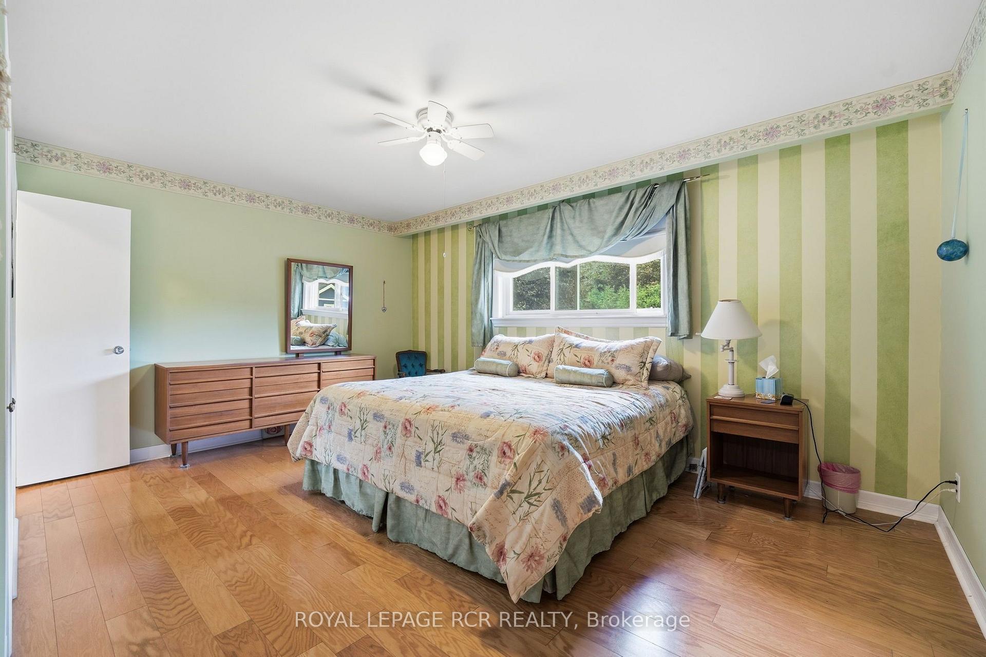 Photo 16 of 71 Birchview Crescent, Caledon, Bolton North — HOMEH