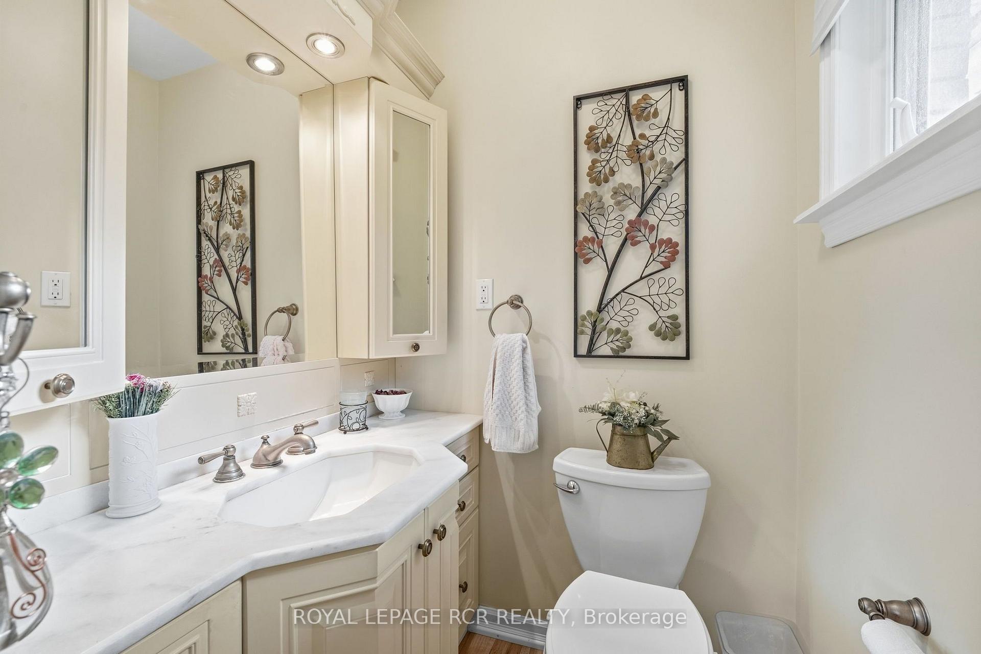 Photo 17 of 71 Birchview Crescent, Caledon, Bolton North — HOMEH