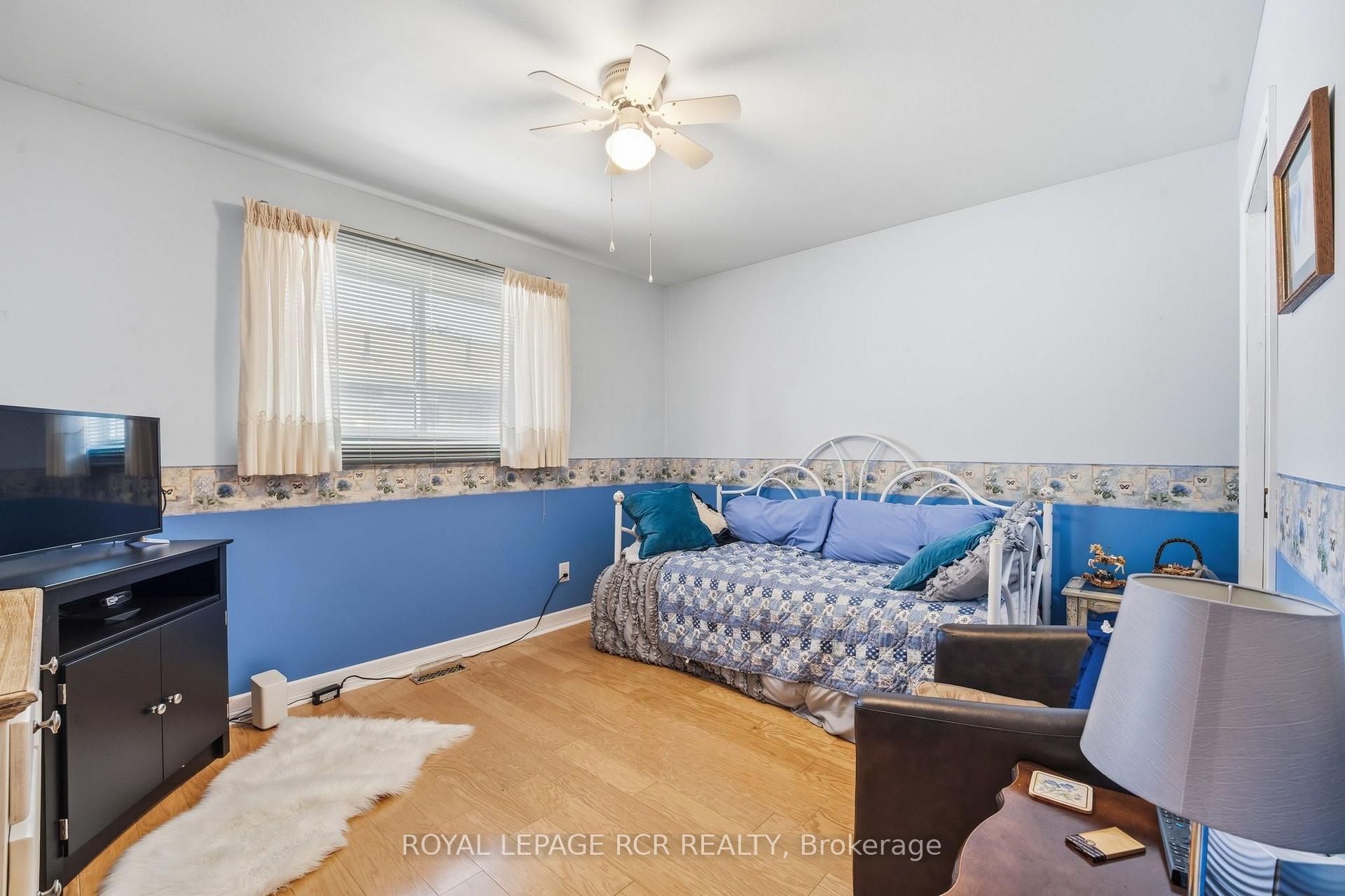 Photo 20 of 71 Birchview Crescent, Caledon, Bolton North — HOMEH