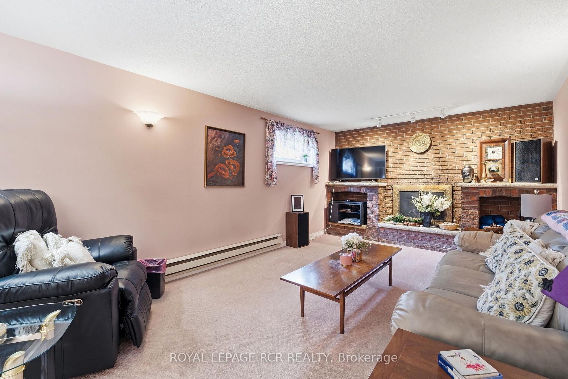 Photo 22 of 71 Birchview Crescent, Caledon, Bolton North — HOMEH