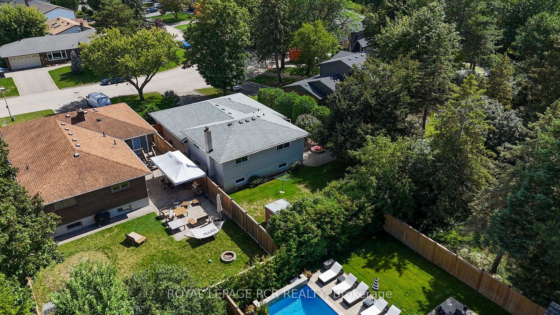 Photo 28 of 71 Birchview Crescent, Caledon, Bolton North — HOMEH