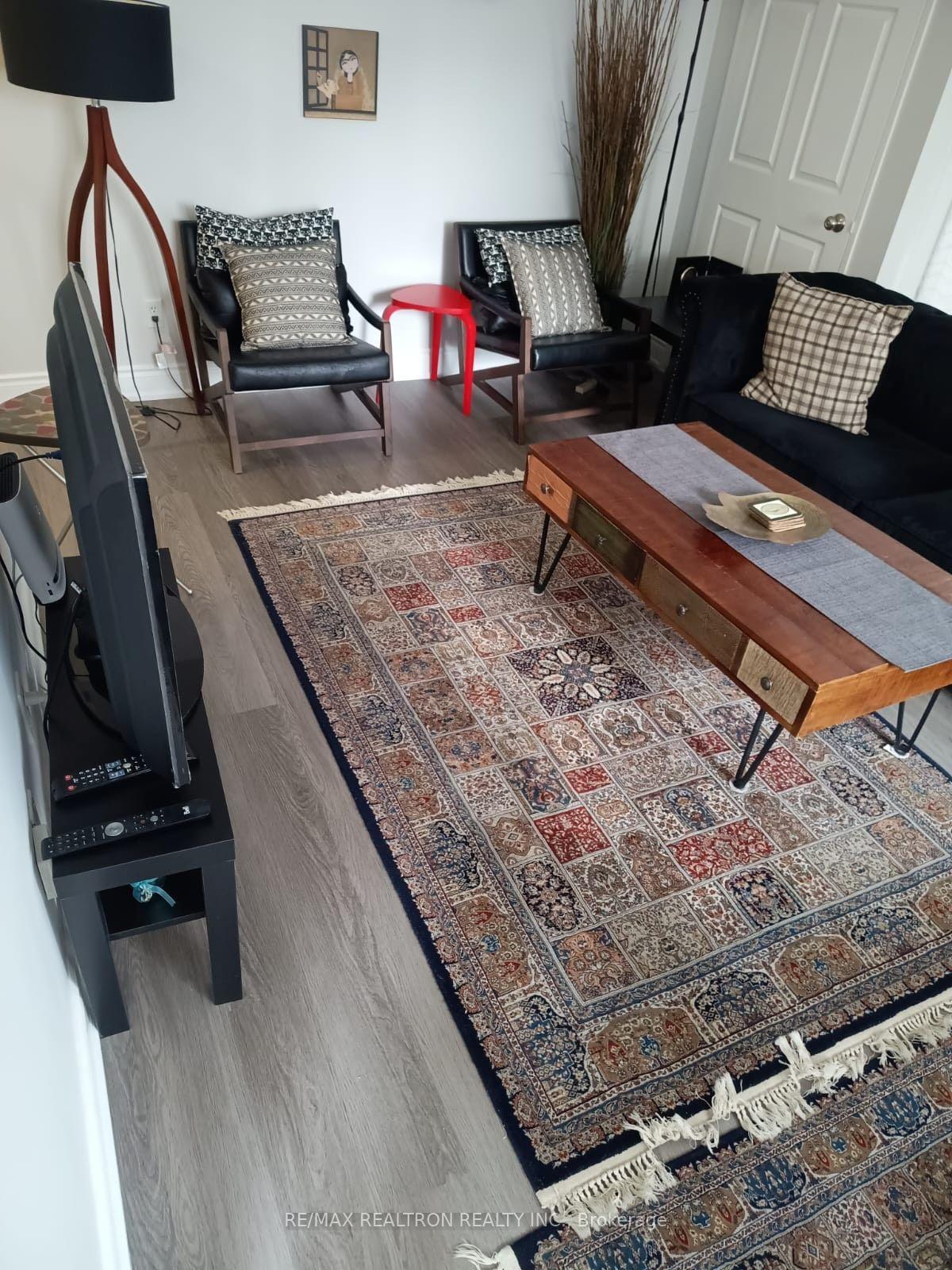 Photo 5 of Unit 310, 18 Hillcrest Avenue, North York, Willowdale East — HOMEH