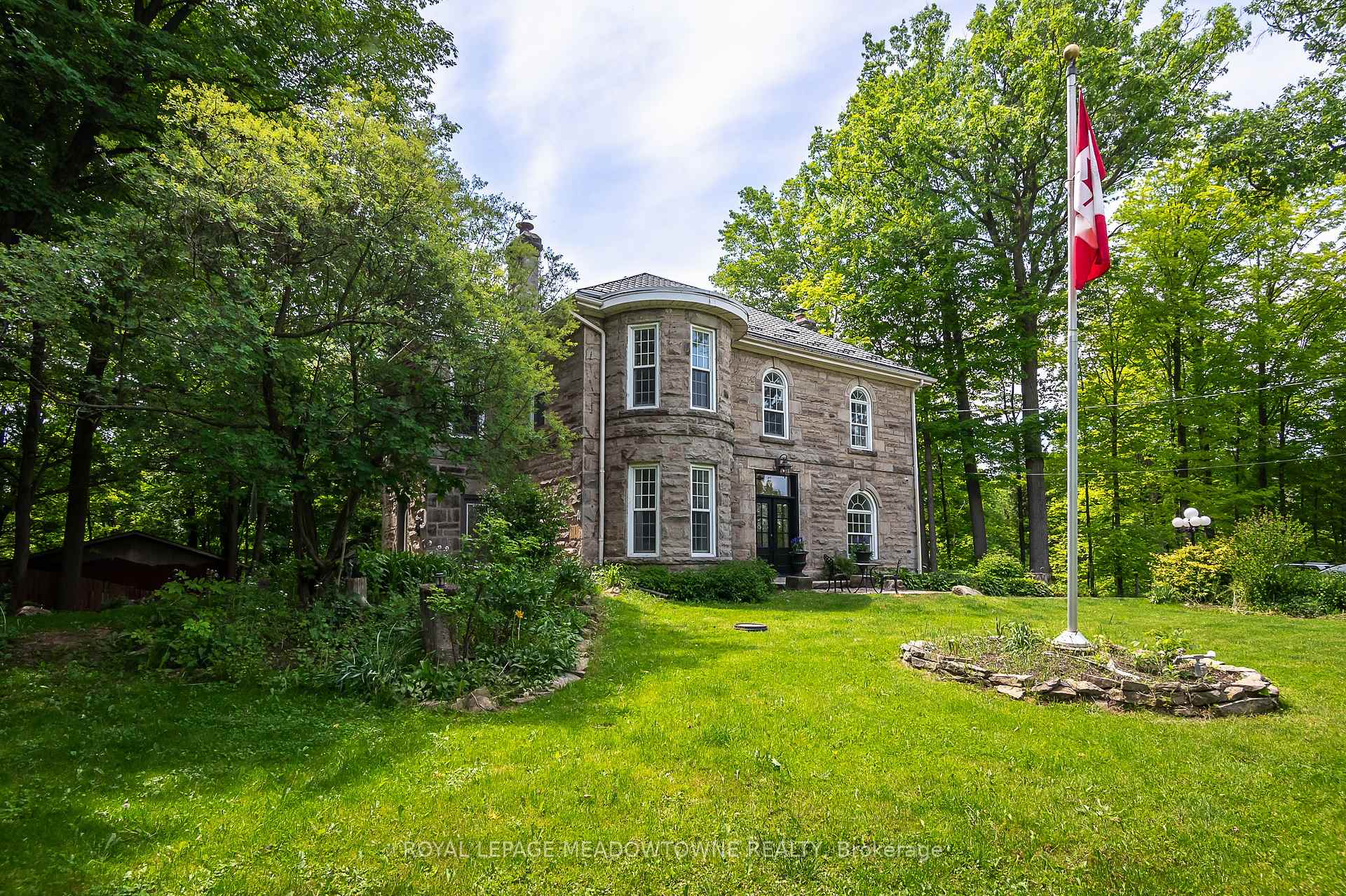 Front of 9920 Regional Road 25