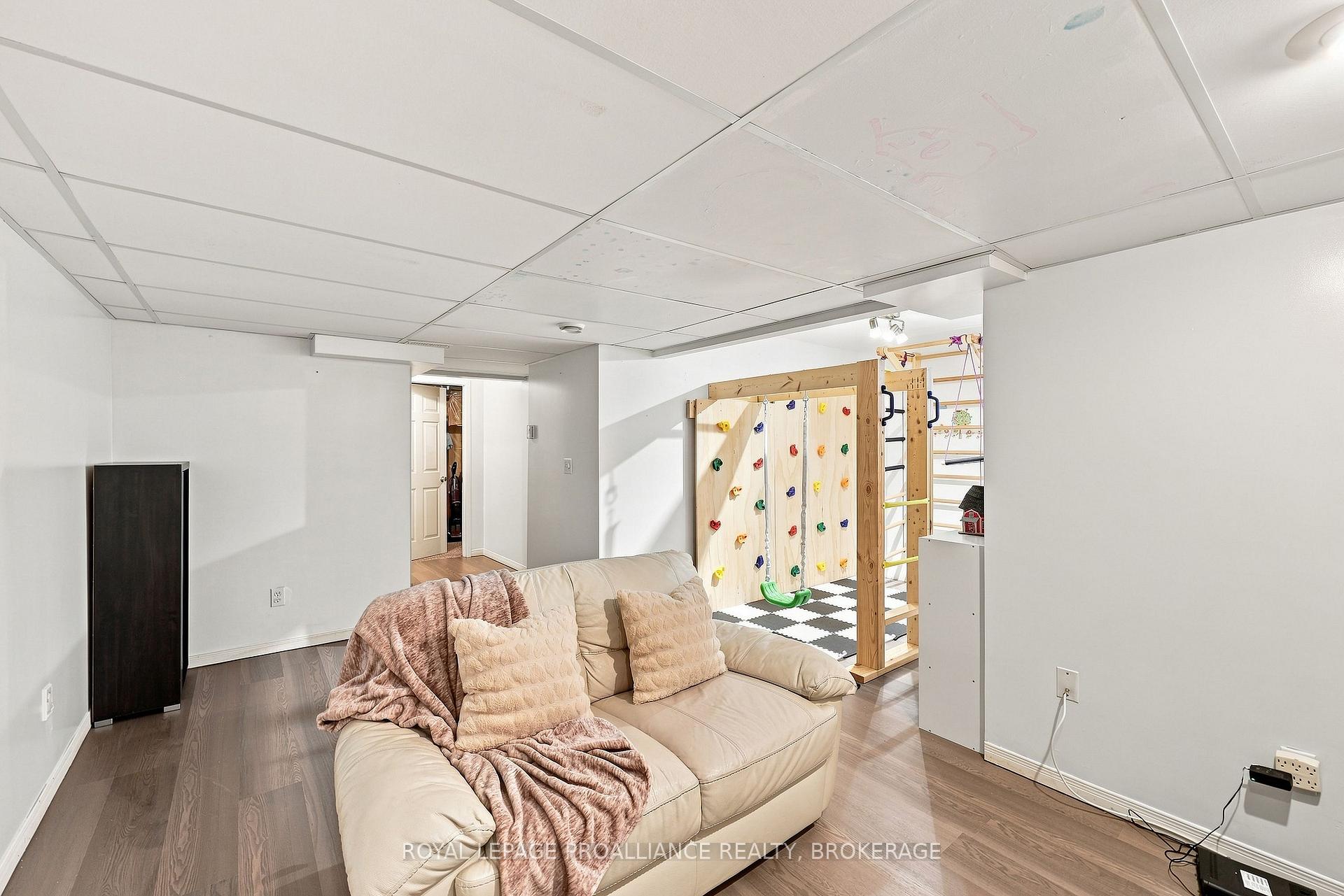 Photo 28 of 562 Quail Court, Kingston, City SouthWest — HOMEH