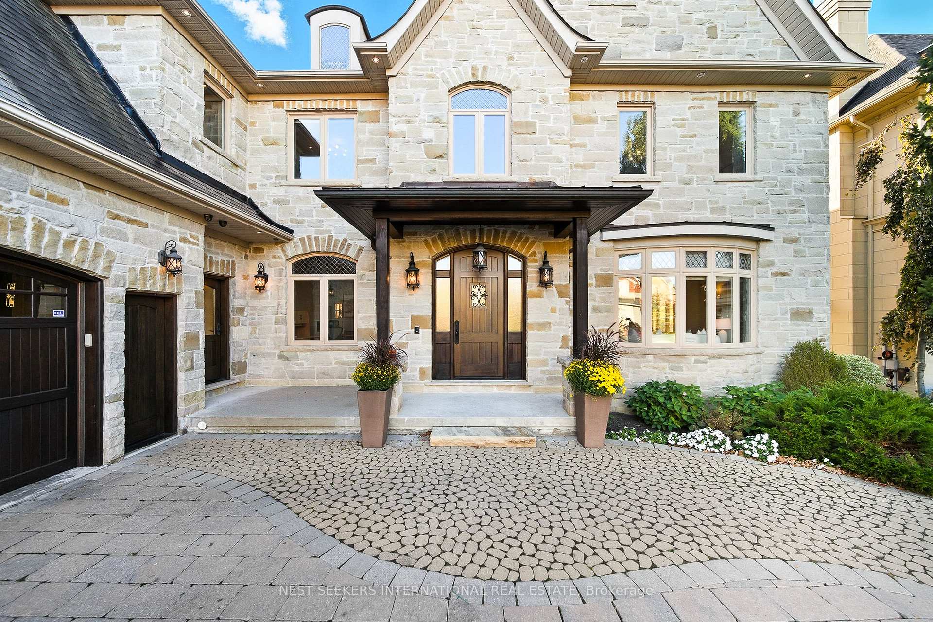Photo 5 of 79 Grandvista Crescent, Vaughan, Vellore Village — HOMEH