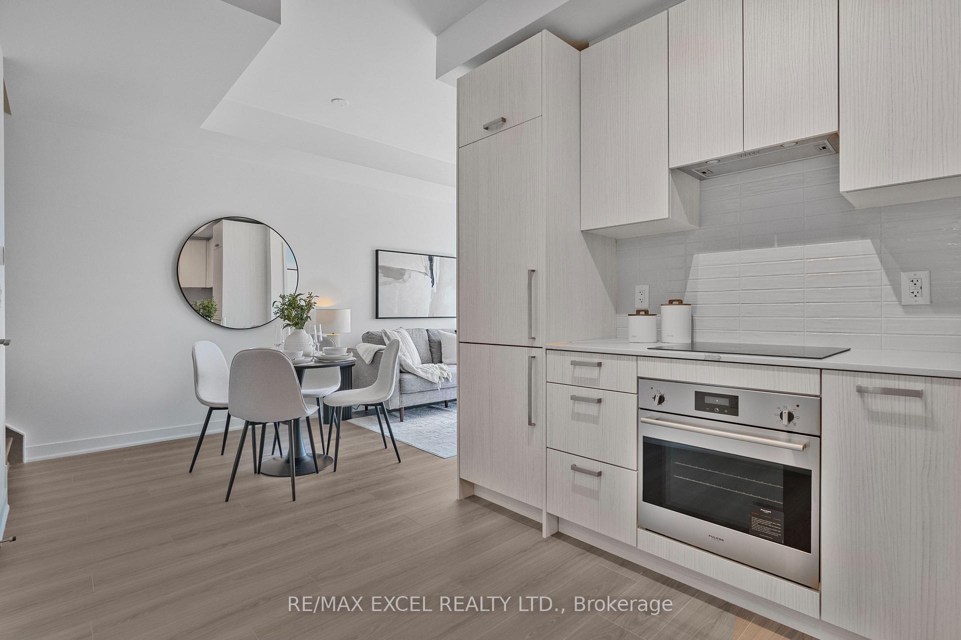 Photo 19 of Unit 24, 75 Curlew Drive, North York, Parkwoods-Donalda — HOMEH
