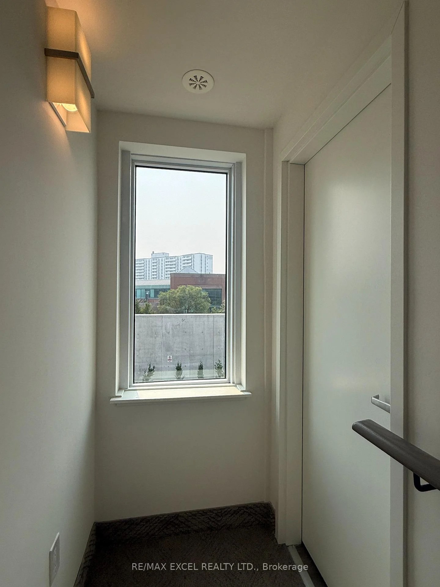 Photo 14 of Unit 24, 75 Curlew Drive, North York, Parkwoods-Donalda — HOMEH