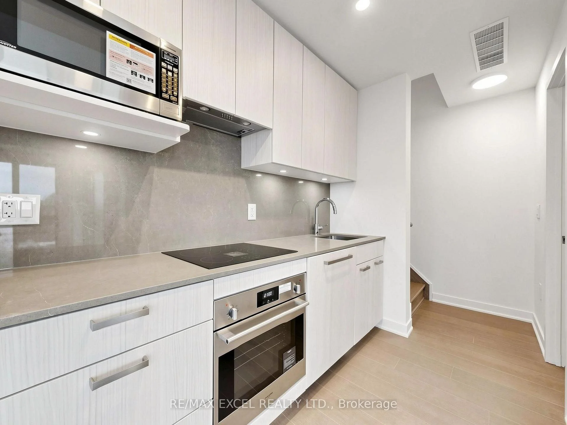 Photo 30 of Unit 24, 75 Curlew Drive, North York, Parkwoods-Donalda — HOMEH
