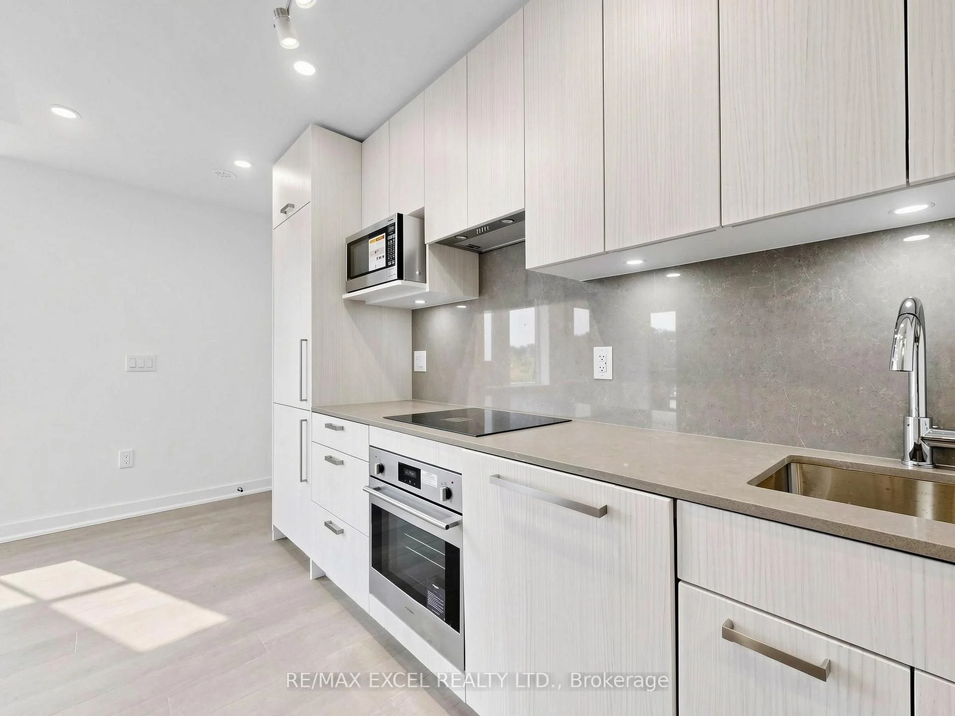 Photo 36 of Unit 24, 75 Curlew Drive, North York, Parkwoods-Donalda — HOMEH