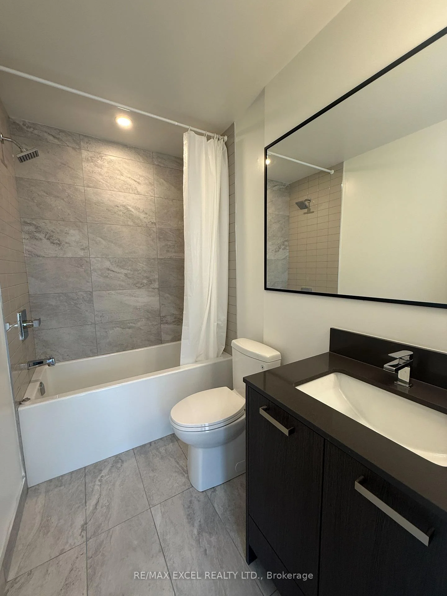 Photo 44 of Unit 24, 75 Curlew Drive, North York, Parkwoods-Donalda — HOMEH