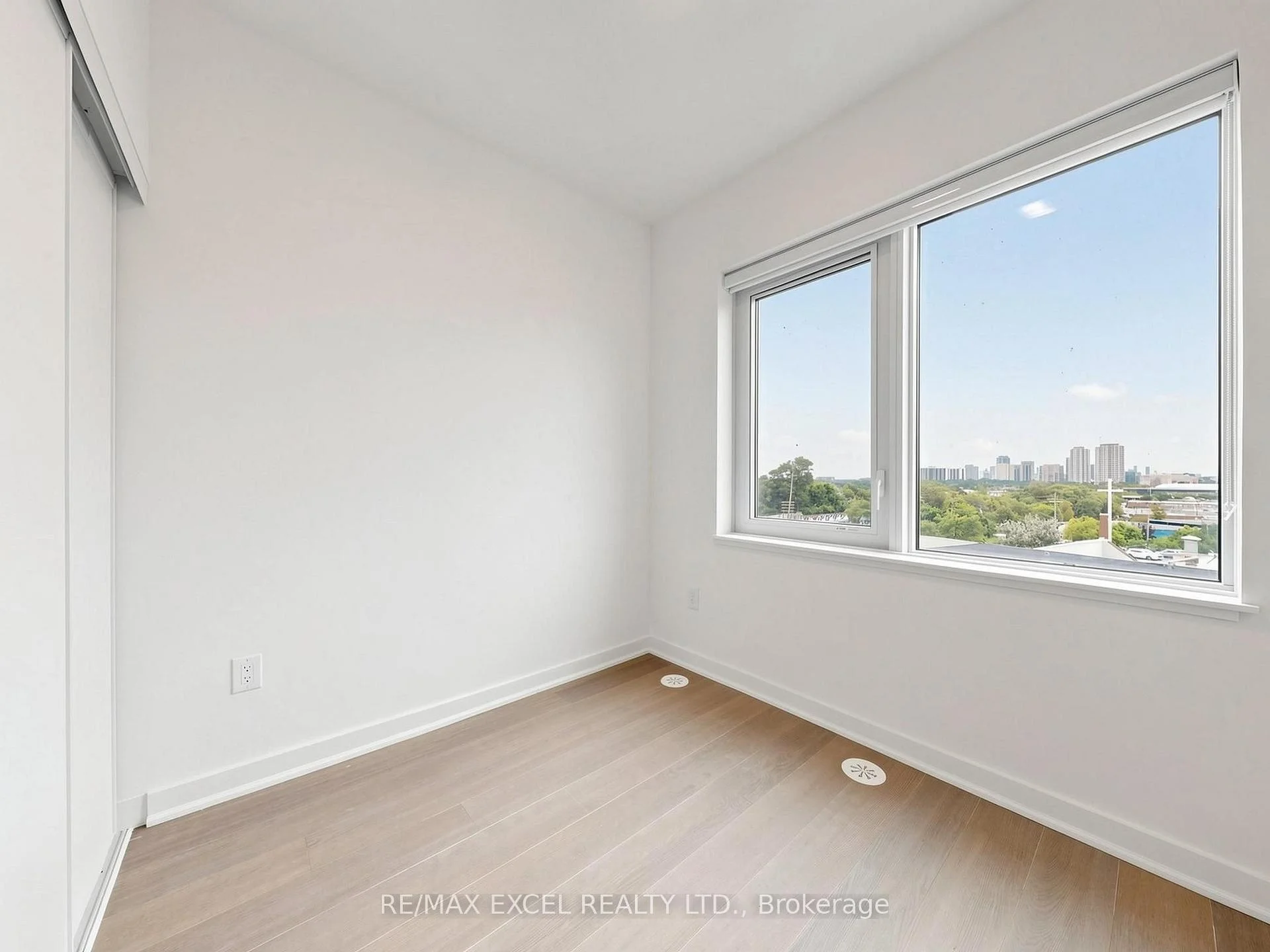 Photo 63 of Unit 24, 75 Curlew Drive, North York, Parkwoods-Donalda — HOMEH