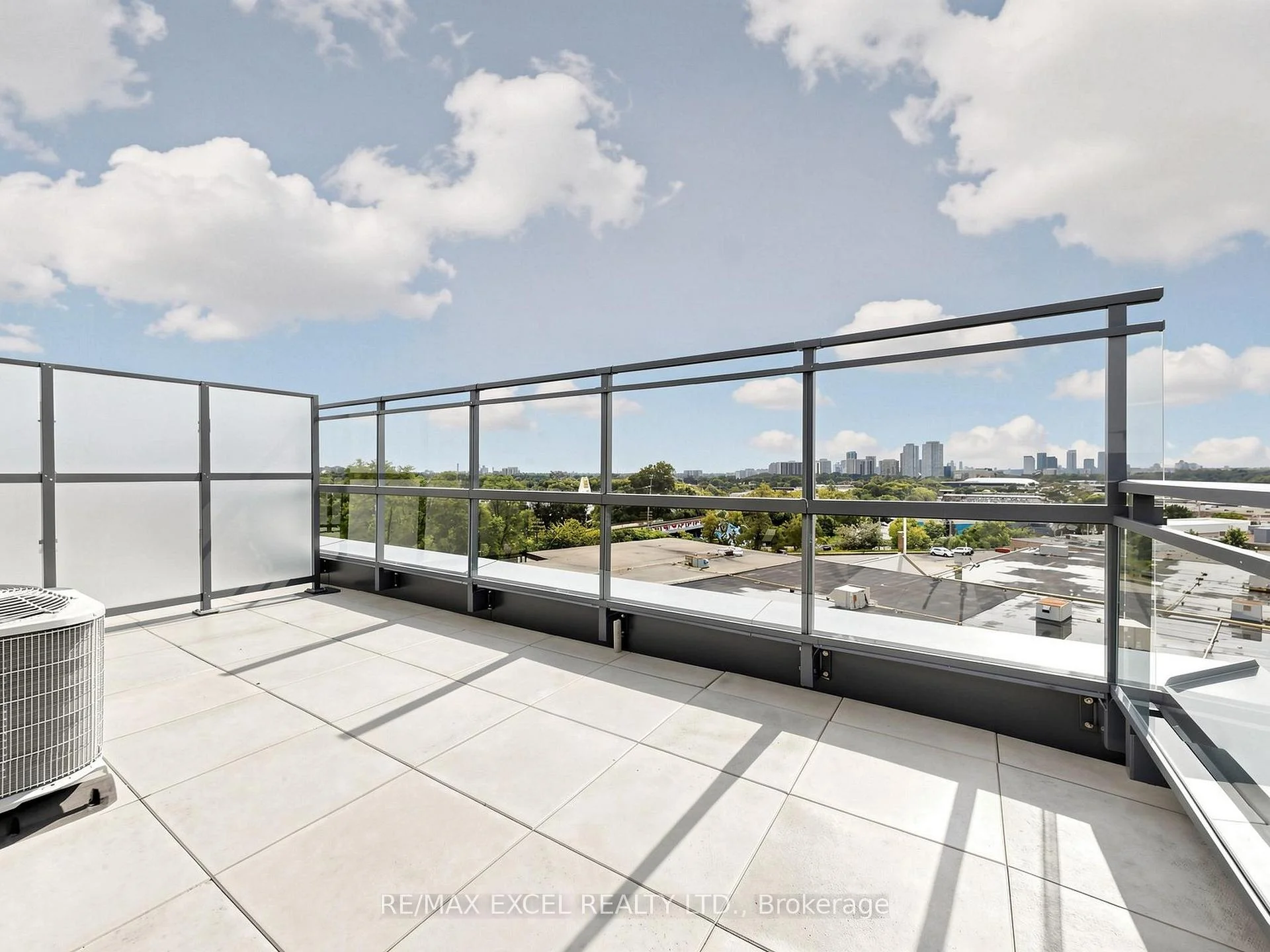 Photo 72 of Unit 24, 75 Curlew Drive, North York, Parkwoods-Donalda — HOMEH