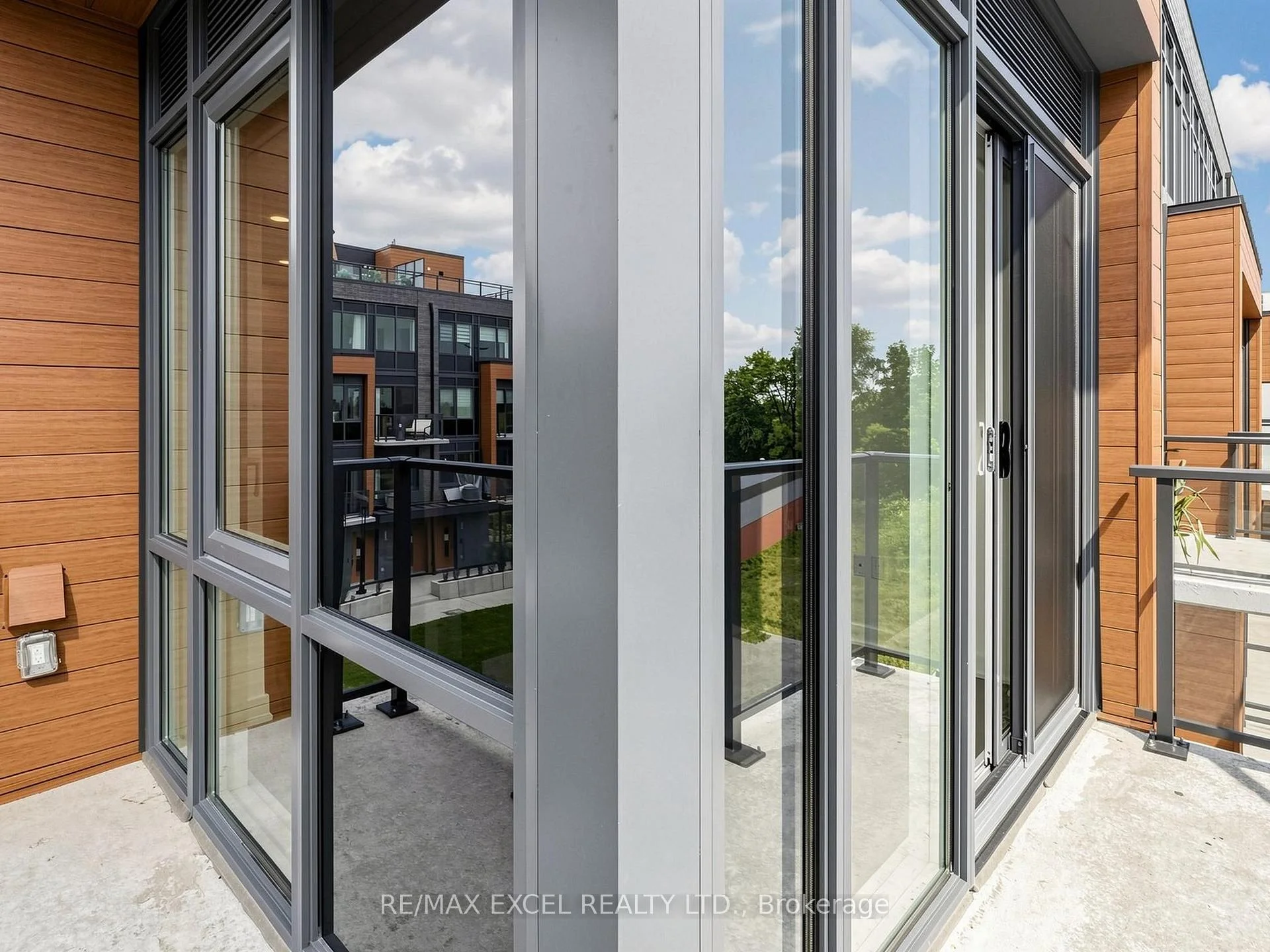 Photo 78 of Unit 24, 75 Curlew Drive, North York, Parkwoods-Donalda — HOMEH
