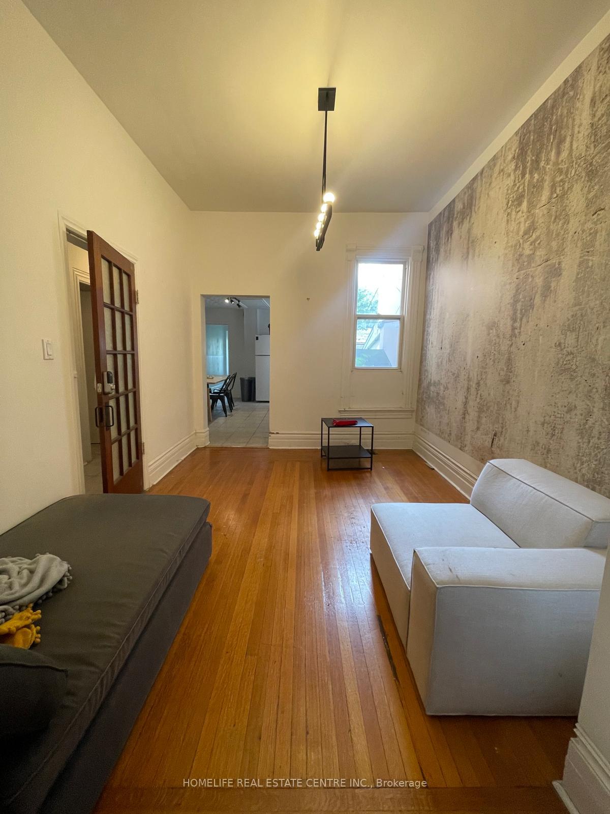 Photo 8 of 169 Gladstone Avenue, Toronto, Little Portugal — HOMEH