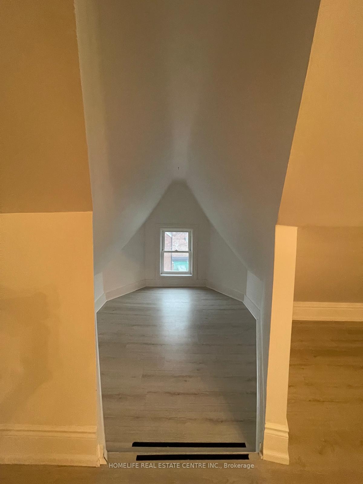 Photo 38 of 169 Gladstone Avenue, Toronto, Little Portugal — HOMEH