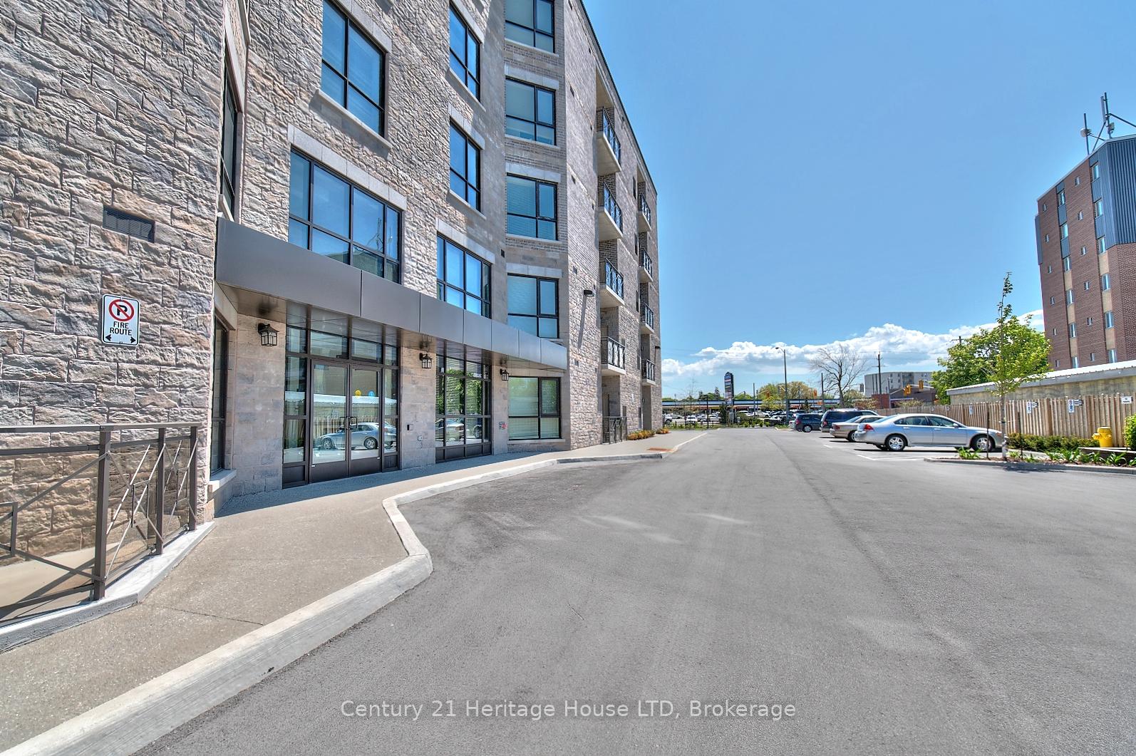 Photo 3 of Unit 307, 379 Scott Street, St. Catharines, Vine/Linwell — HOMEH