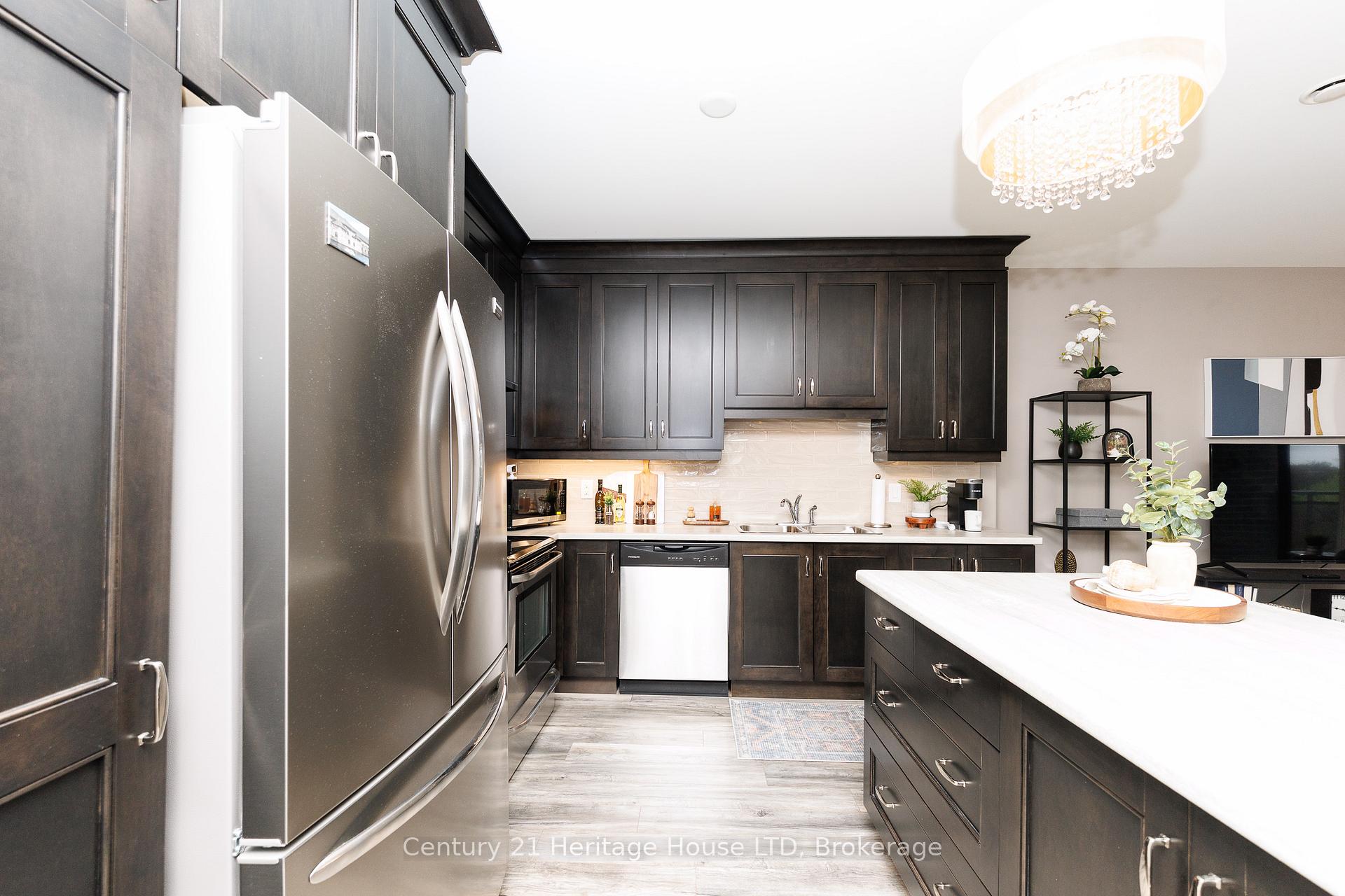 Photo 5 of Unit 307, 379 Scott Street, St. Catharines, Vine/Linwell — HOMEH