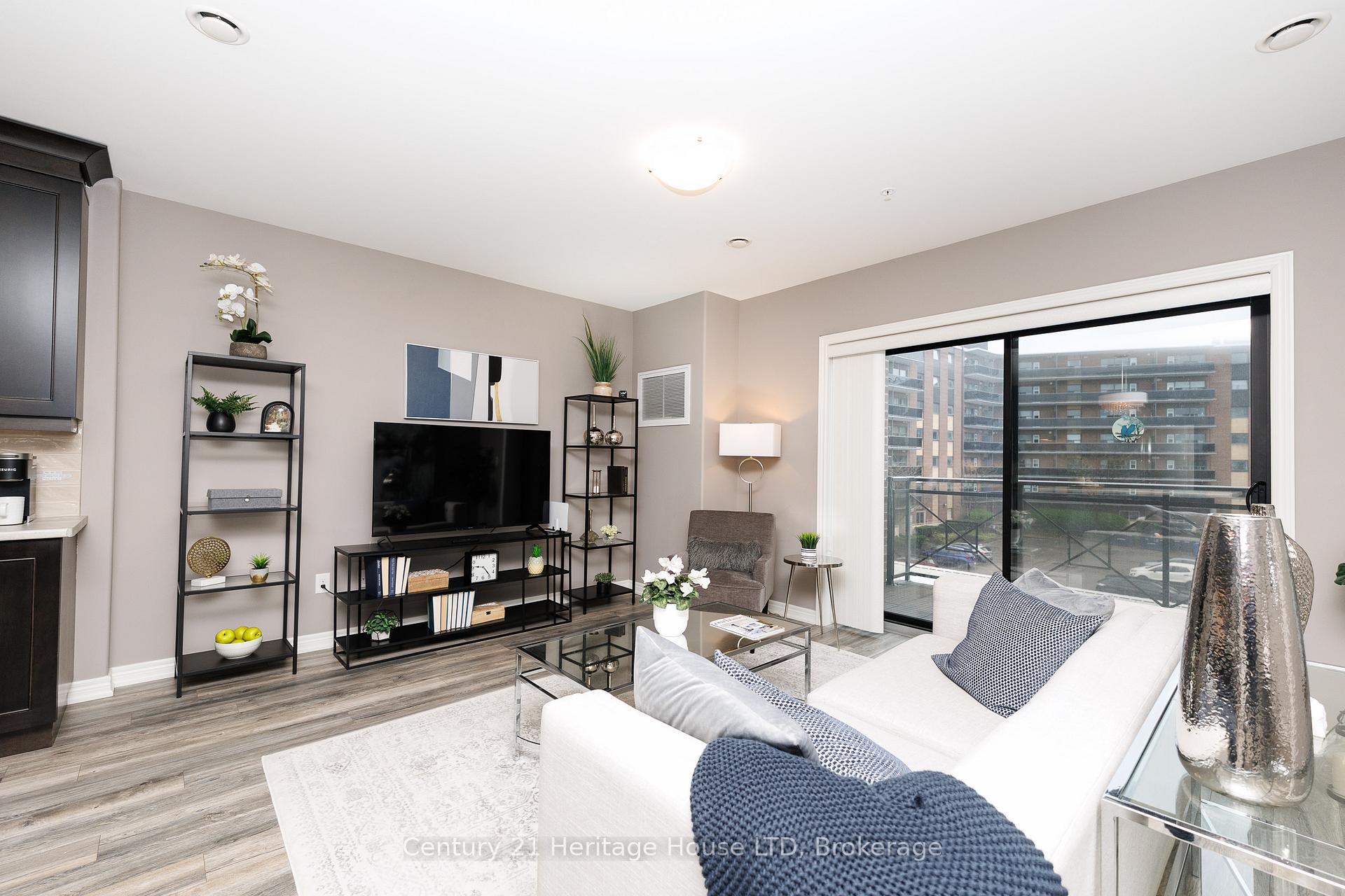 Photo 8 of Unit 307, 379 Scott Street, St. Catharines, Vine/Linwell — HOMEH