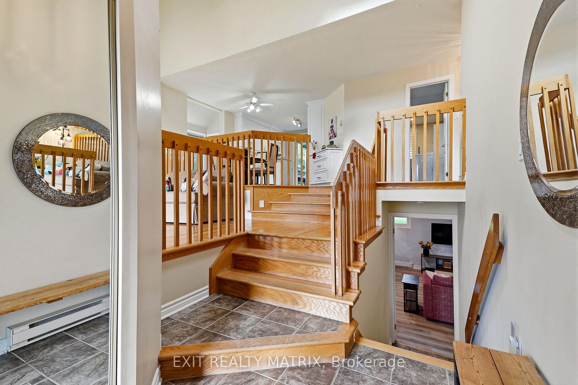 Photo 7 of 44 Ste Therese Boulevard, Russell, Embrun — HOMEH