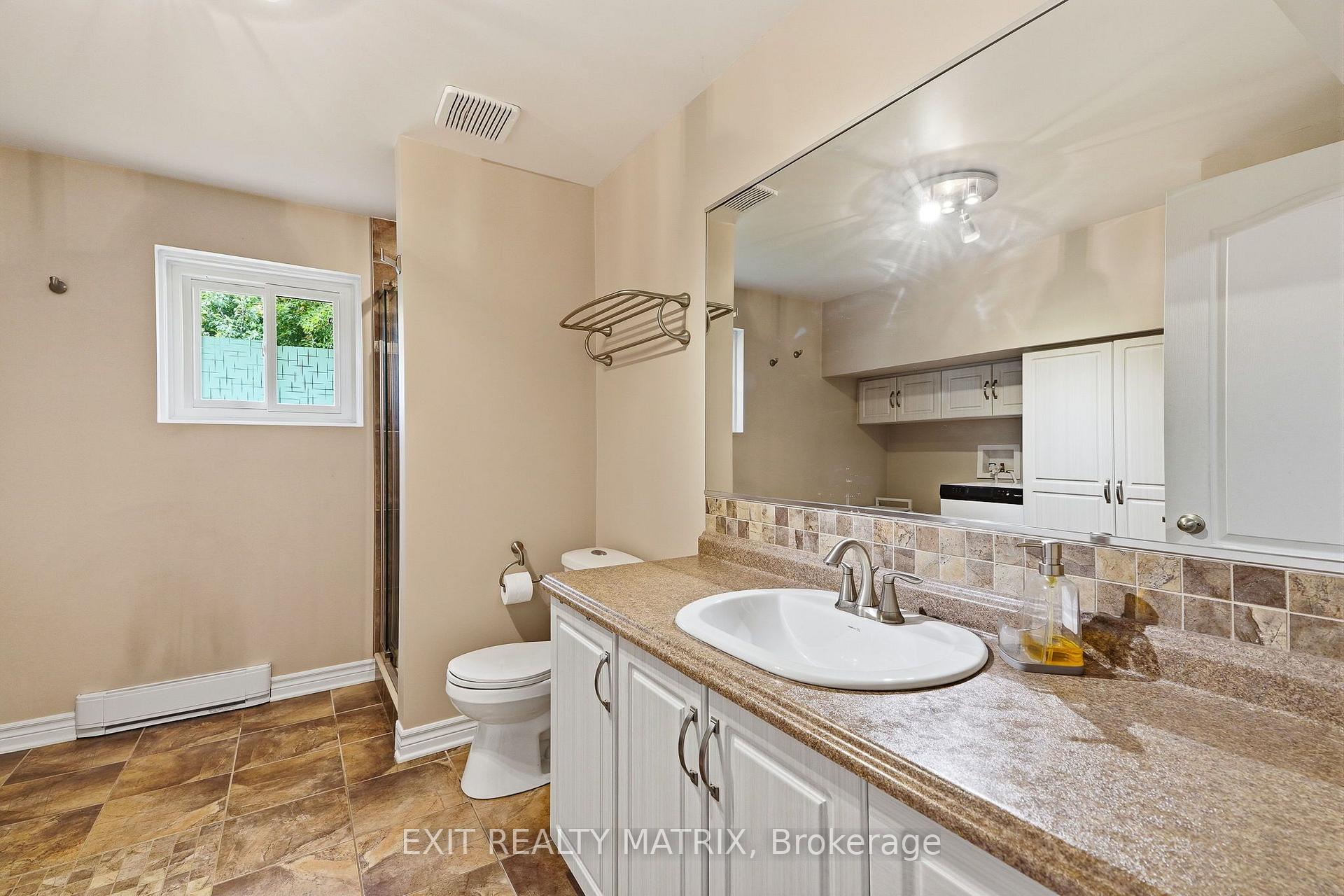 Photo 26 of 44 Ste Therese Boulevard, Russell, Embrun — HOMEH