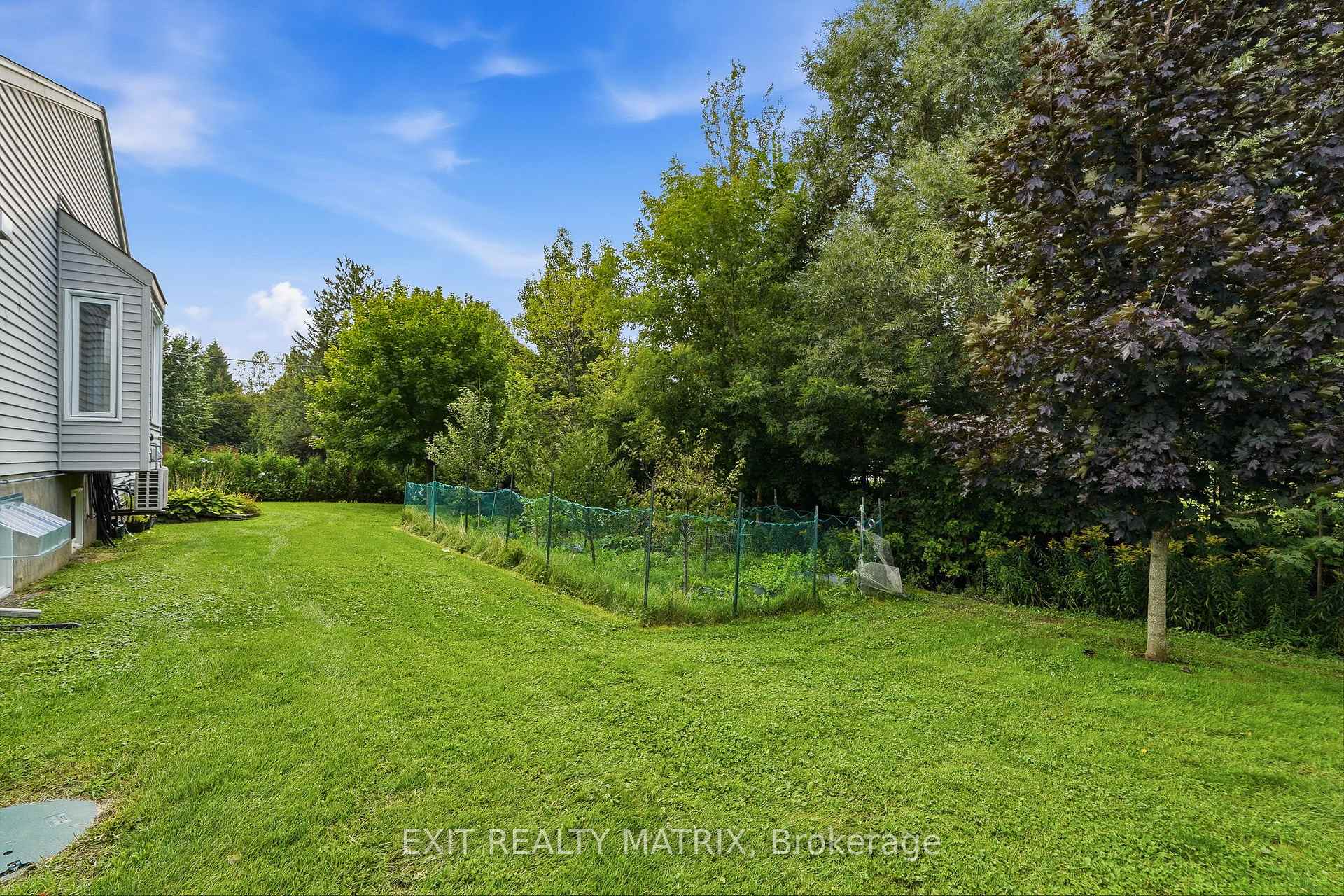 Photo 39 of 44 Ste Therese Boulevard, Russell, Embrun — HOMEH