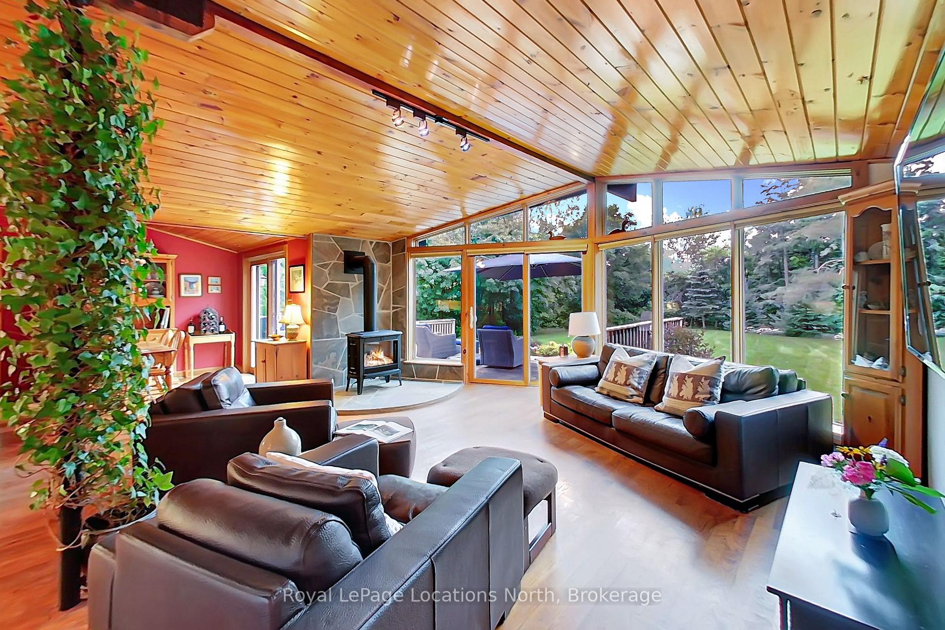Photo 4 of 417057 Tenth Line, Blue Mountains — HOMEH