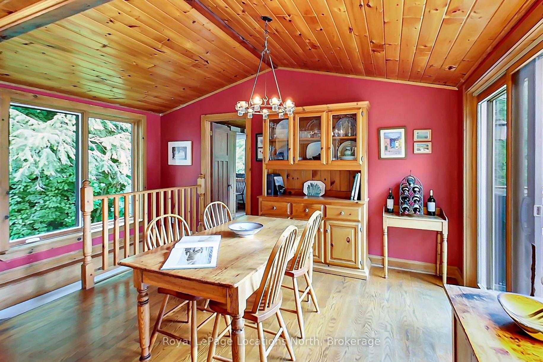 Photo 8 of 417057 Tenth Line, Blue Mountains — HOMEH