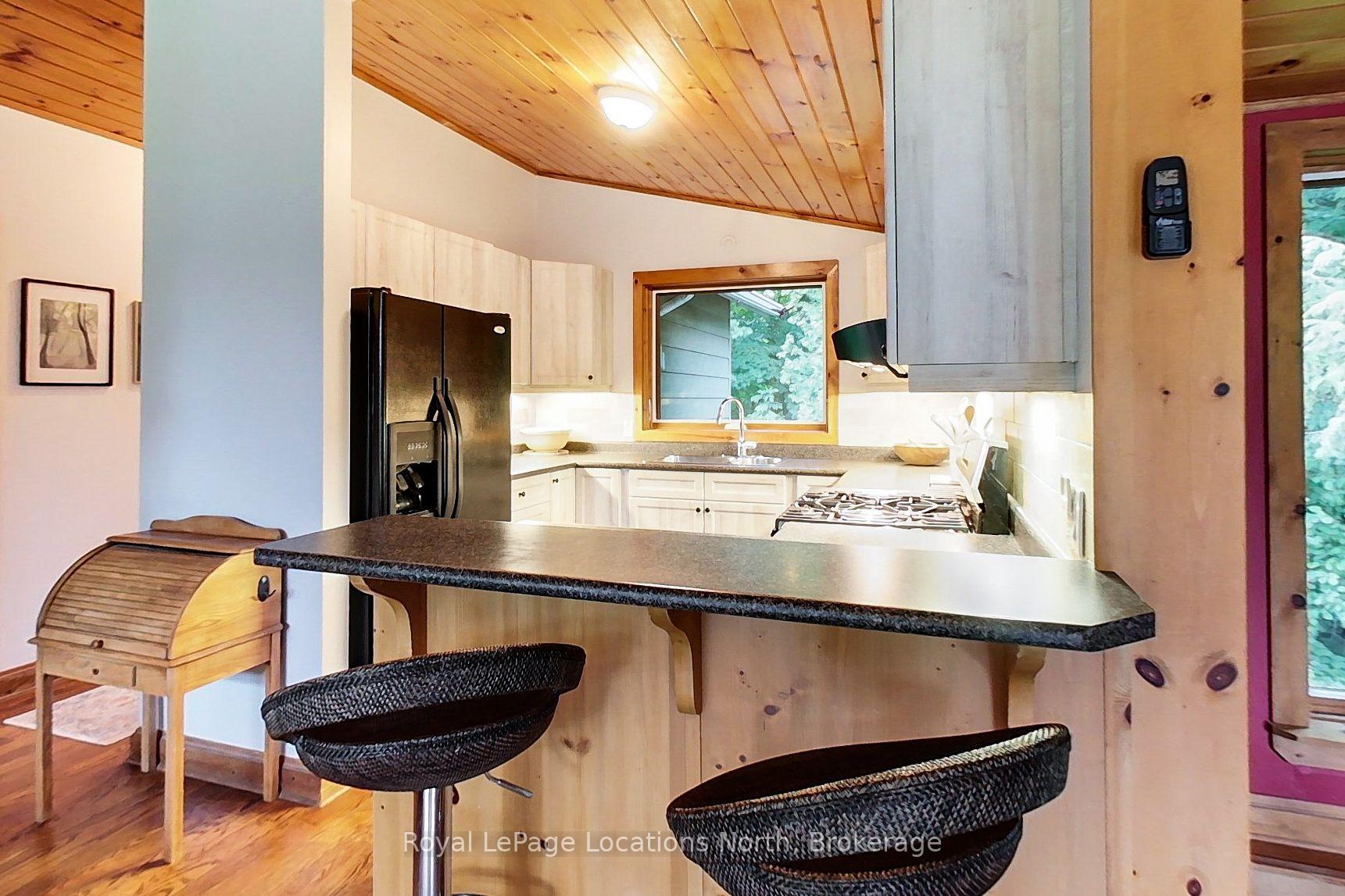 Photo 10 of 417057 Tenth Line, Blue Mountains — HOMEH