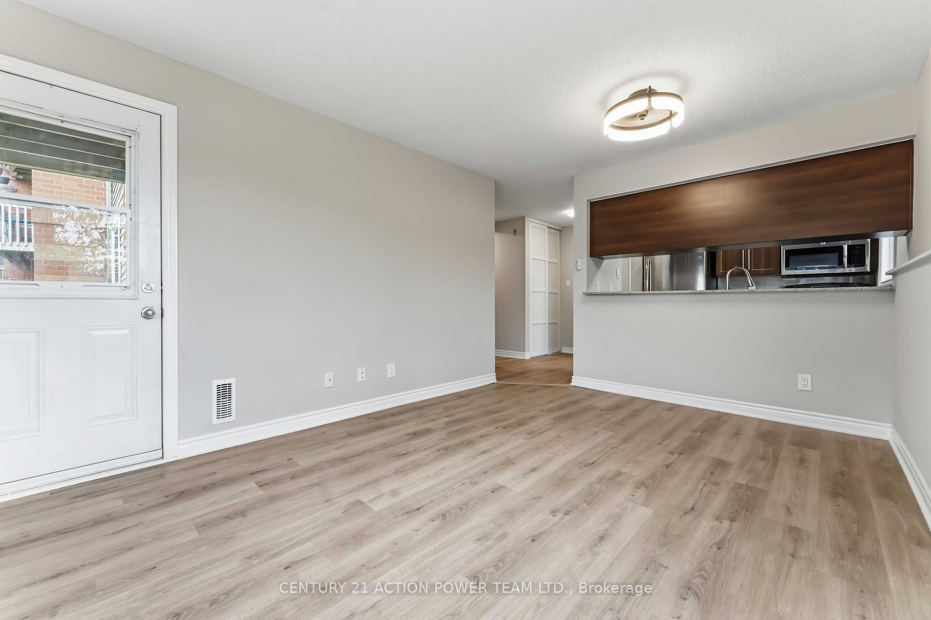 Photo 13 of Unit 115, 345 Centrum Boulevard, Ottawa, Bilberry Creek/Queenswood Heights — HOMEH