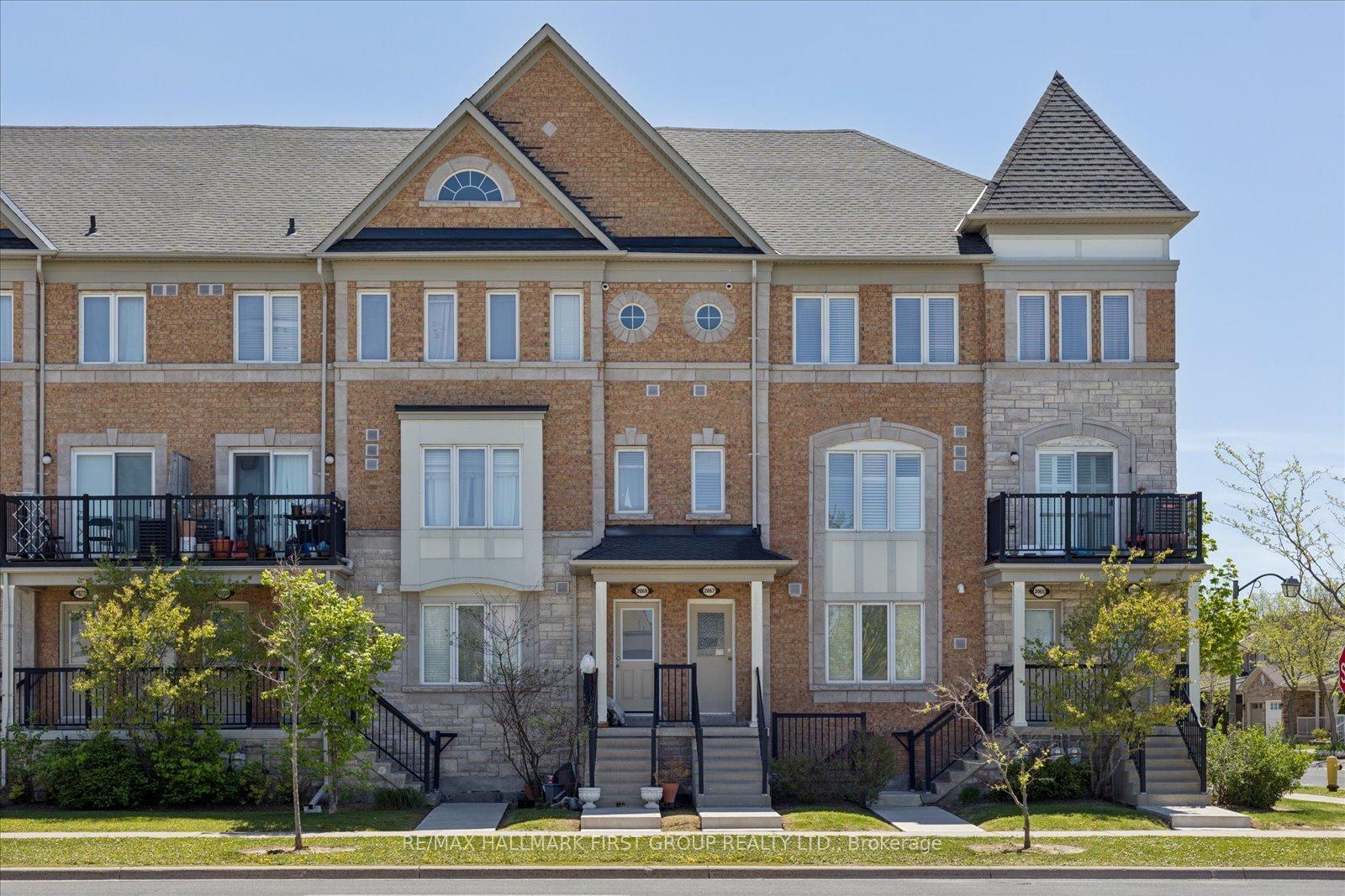 Photo of Unit 3, 2067 Bur Oak Avenue