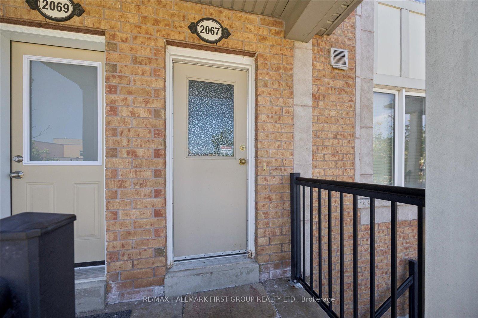 Photo 2 of Unit 3, 2067 Bur Oak Avenue, Markham, Greensborough — HOMEH
