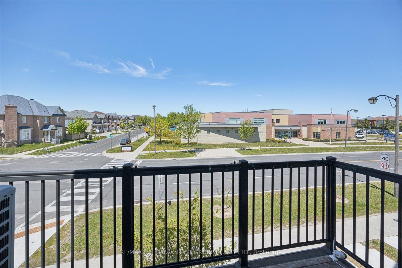 Photo 10 of Unit 3, 2067 Bur Oak Avenue, Markham, Greensborough — HOMEH