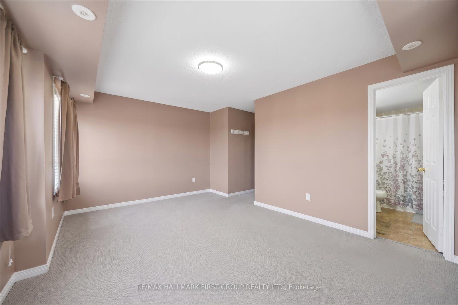 Photo 15 of Unit 3, 2067 Bur Oak Avenue, Markham, Greensborough — HOMEH