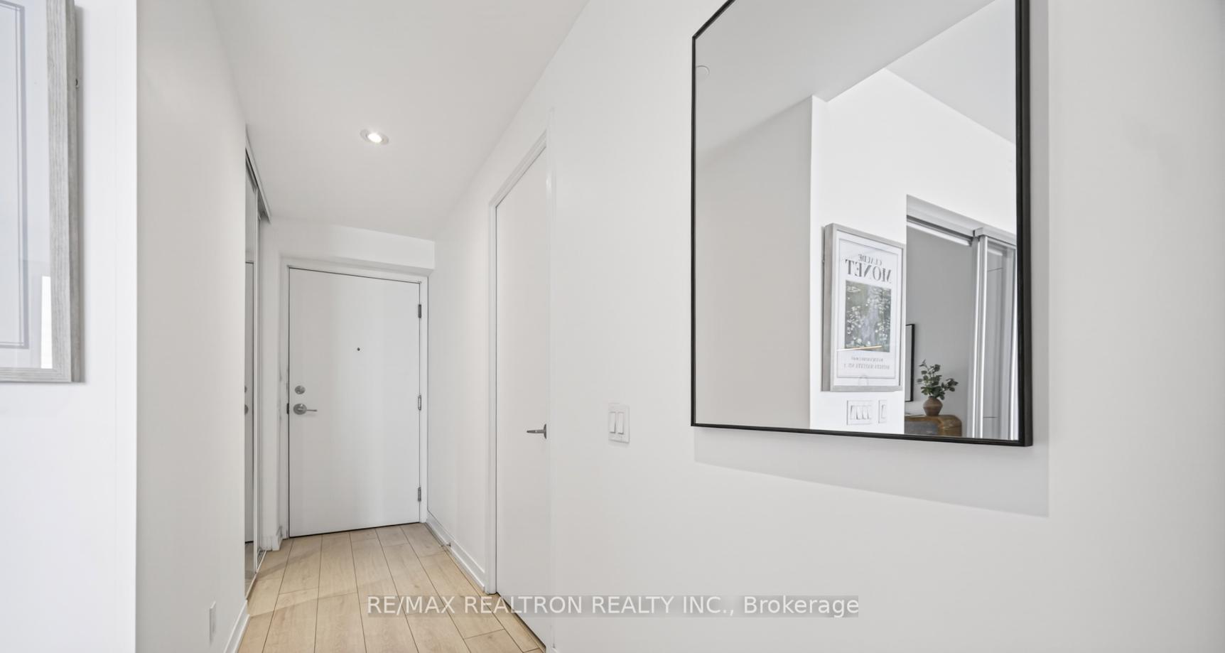Photo 5 of Unit 5615, 950 Portage Parkway, Vaughan, Vaughan Corporate Centre — HOMEH