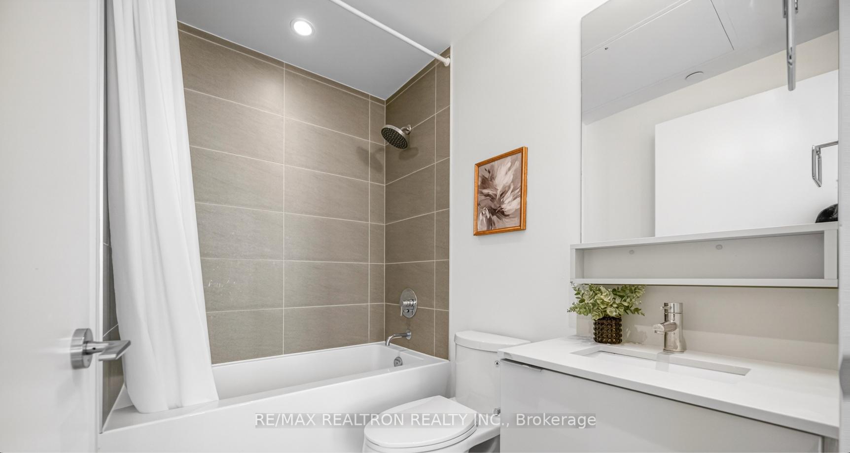 Photo 22 of Unit 5615, 950 Portage Parkway, Vaughan, Vaughan Corporate Centre — HOMEH