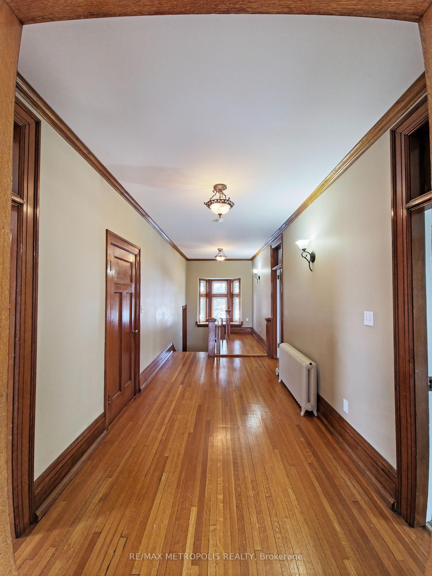 Photo 7 of Unit Upper #2, 1110 Simcoe Street S, Oshawa, Lakeview — HOMEH