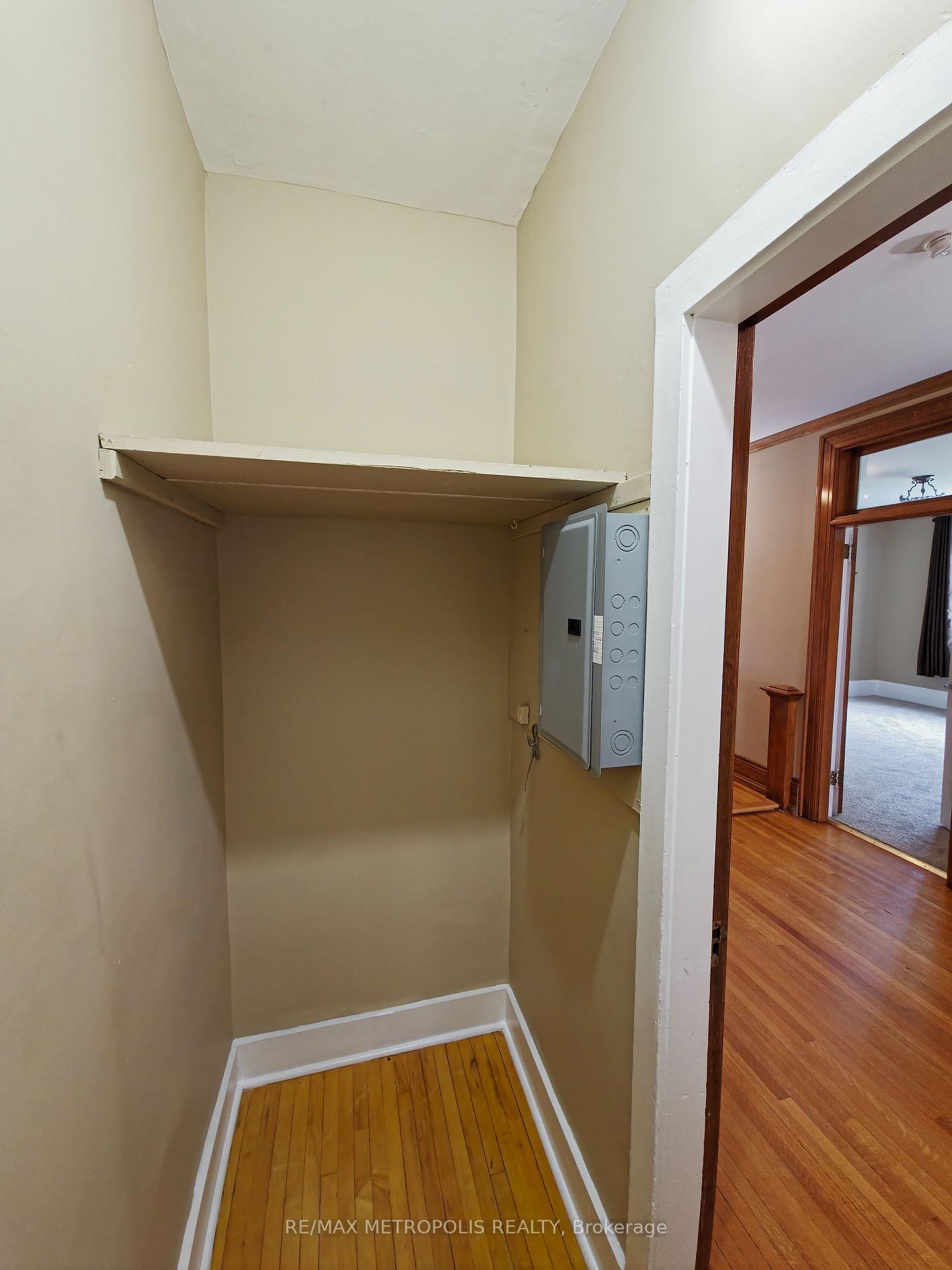 Photo 25 of Unit Upper #2, 1110 Simcoe Street S, Oshawa, Lakeview — HOMEH