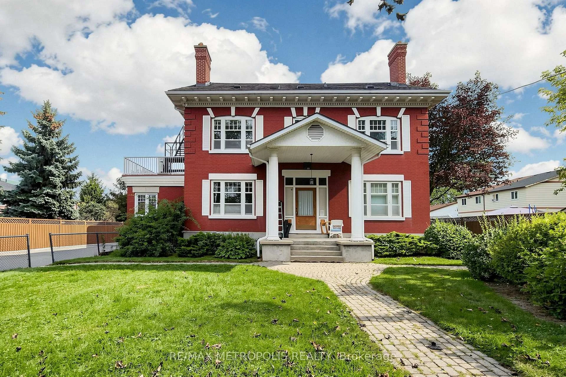 Photo 1 of Unit Upper #2, 1110 Simcoe Street S, Oshawa, Lakeview — HOMEH