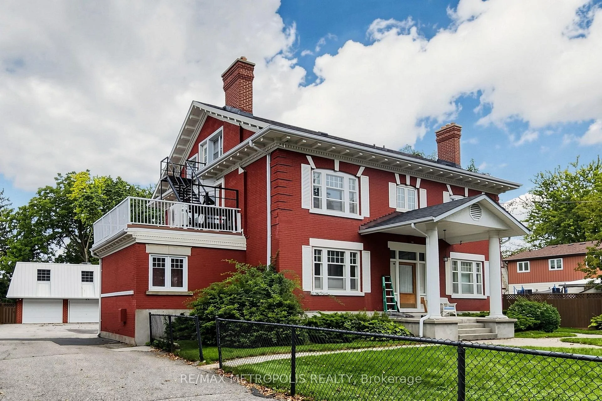 Photo 6 of Unit Upper #2, 1110 Simcoe Street S, Oshawa, Lakeview — HOMEH