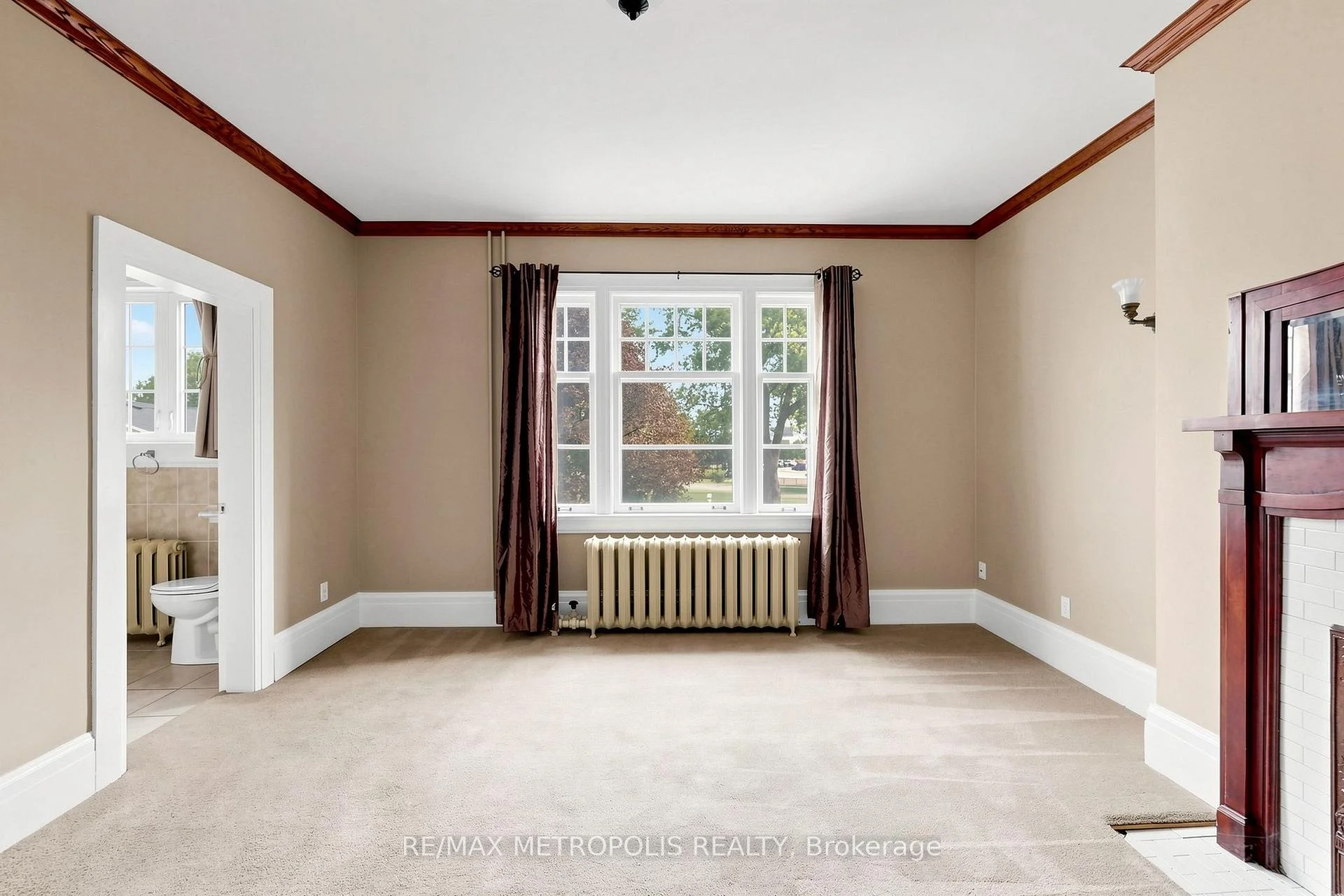 Photo 31 of Unit Upper #2, 1110 Simcoe Street S, Oshawa, Lakeview — HOMEH