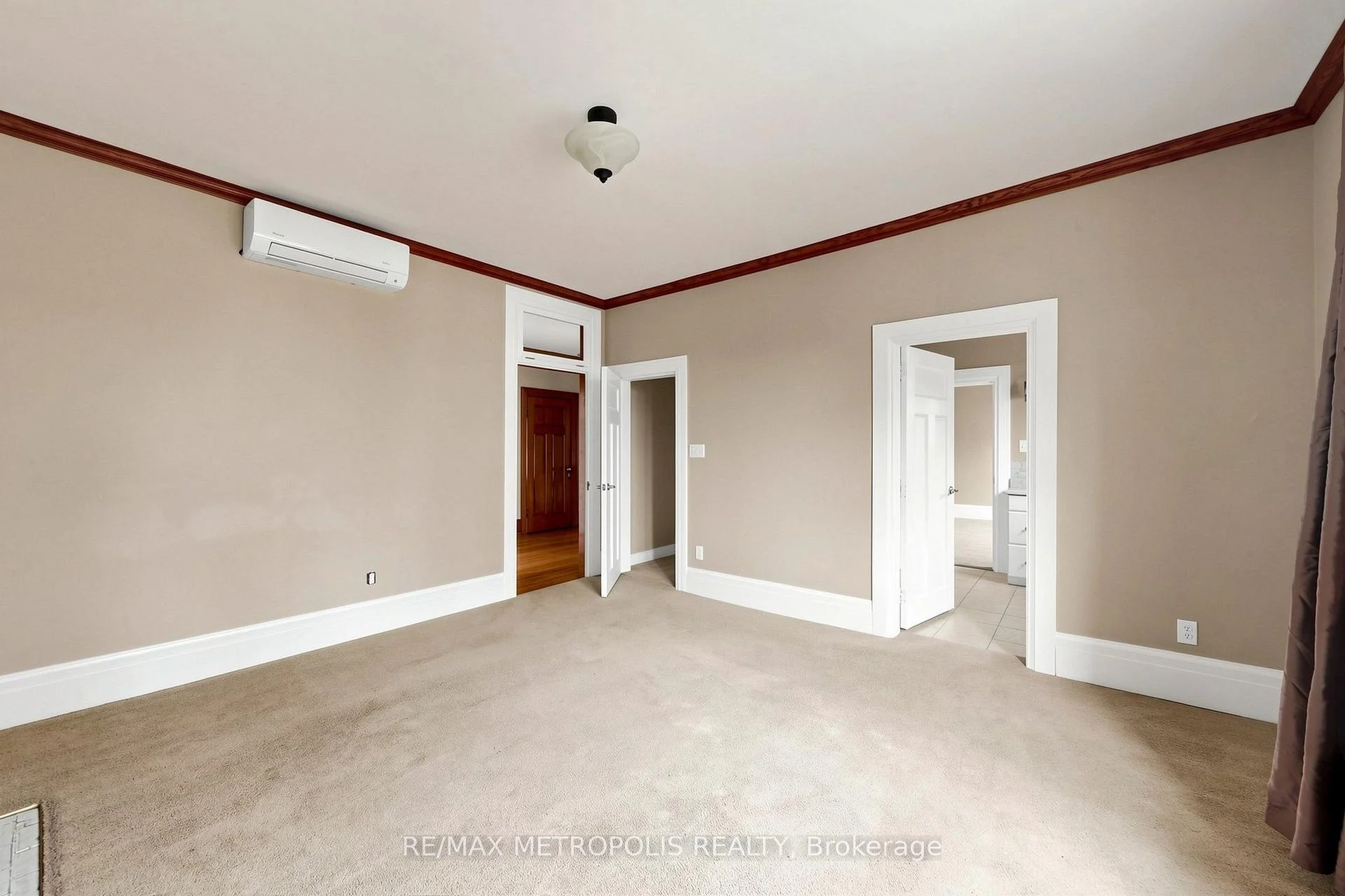 Photo 33 of Unit Upper #2, 1110 Simcoe Street S, Oshawa, Lakeview — HOMEH