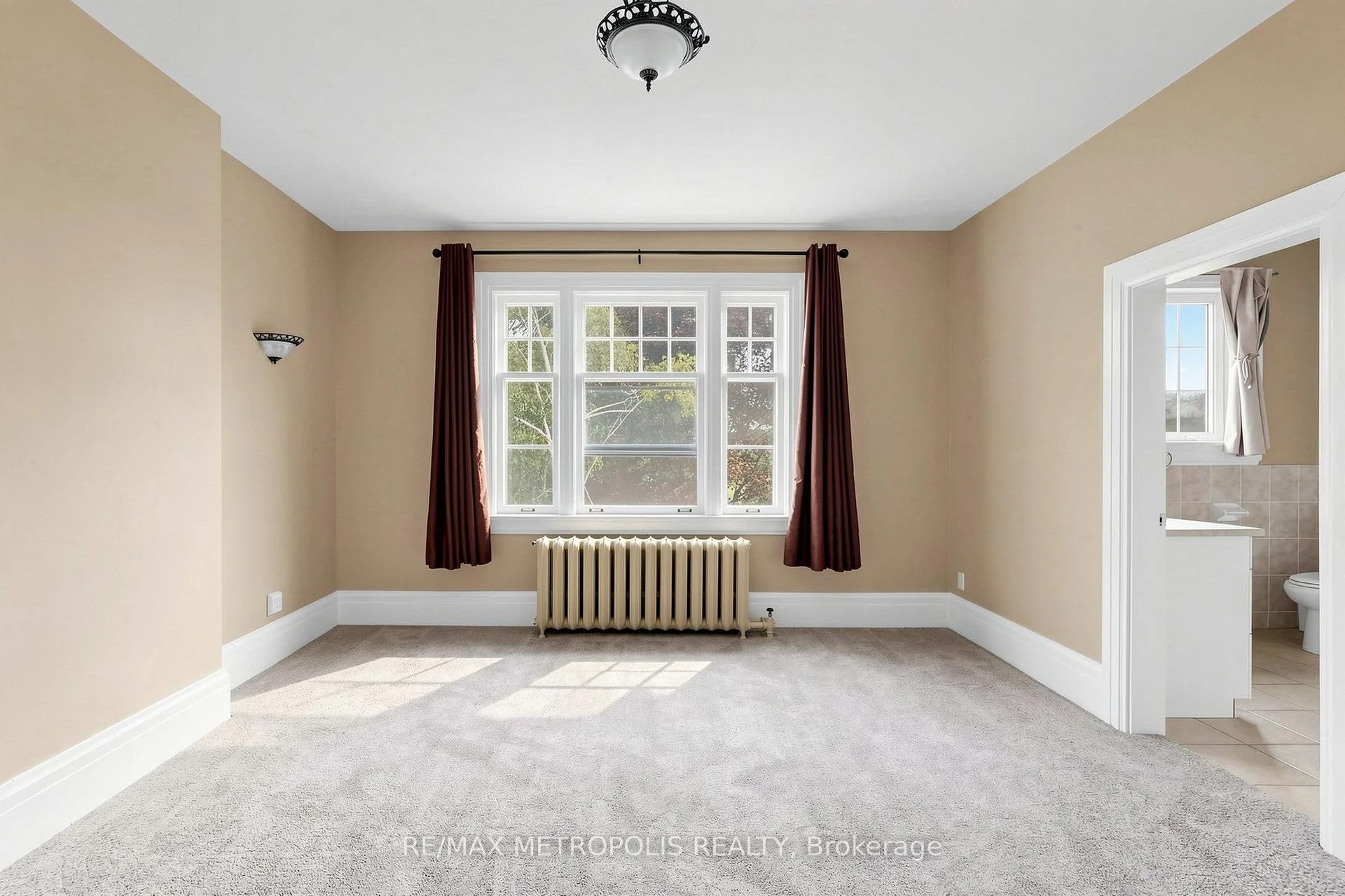 Photo 36 of Unit Upper #2, 1110 Simcoe Street S, Oshawa, Lakeview — HOMEH