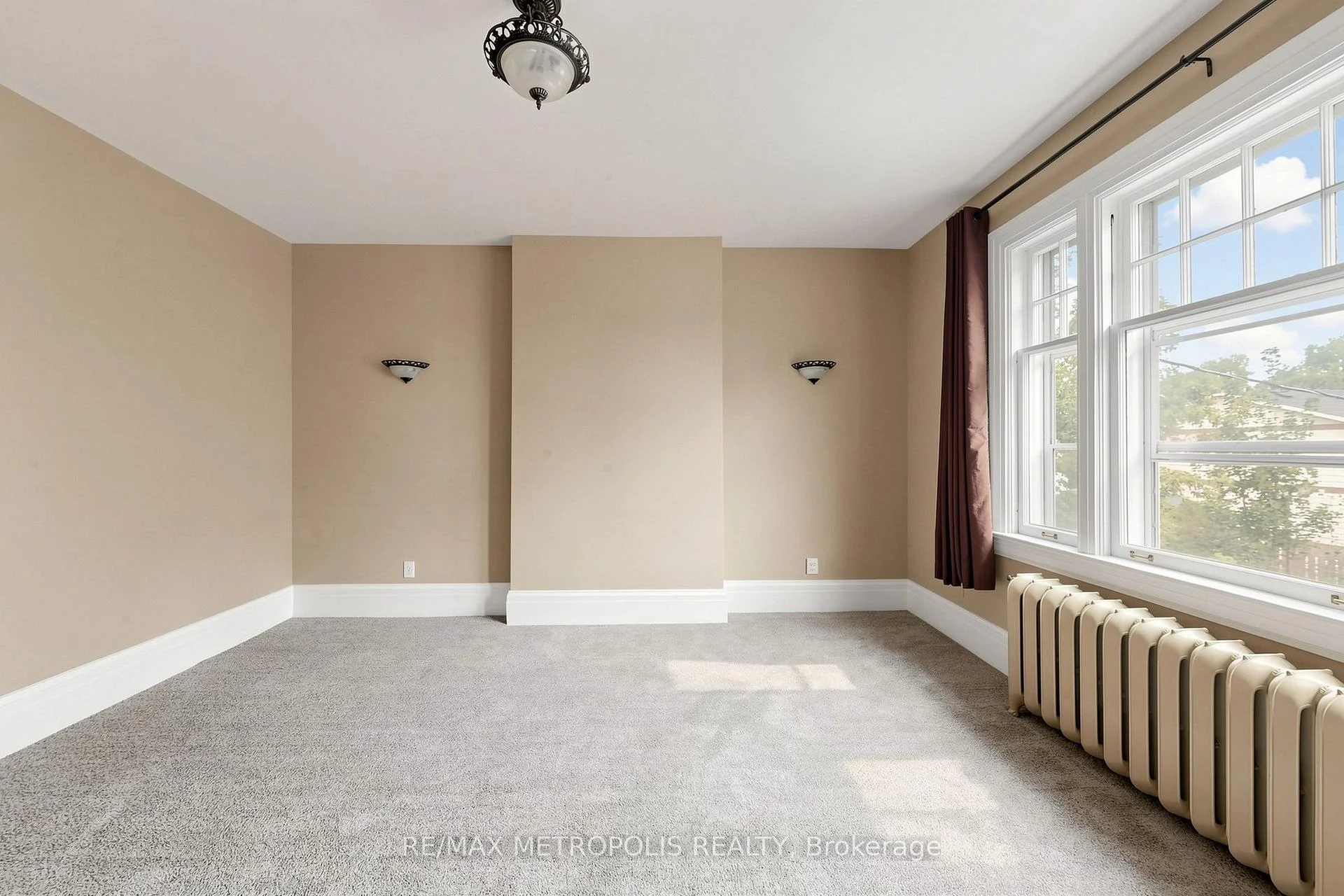 Photo 38 of Unit Upper #2, 1110 Simcoe Street S, Oshawa, Lakeview — HOMEH