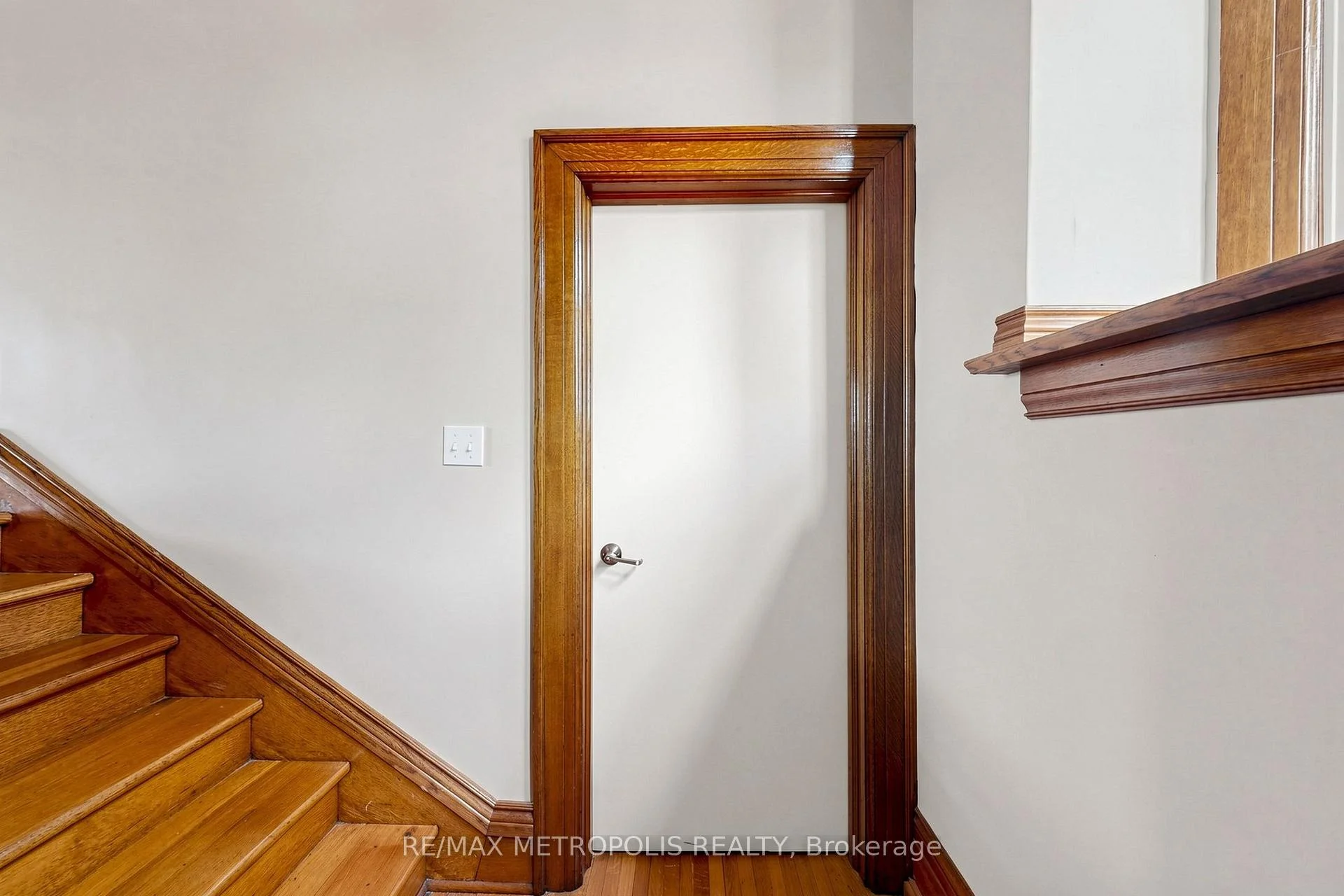 Photo 44 of Unit Upper #2, 1110 Simcoe Street S, Oshawa, Lakeview — HOMEH