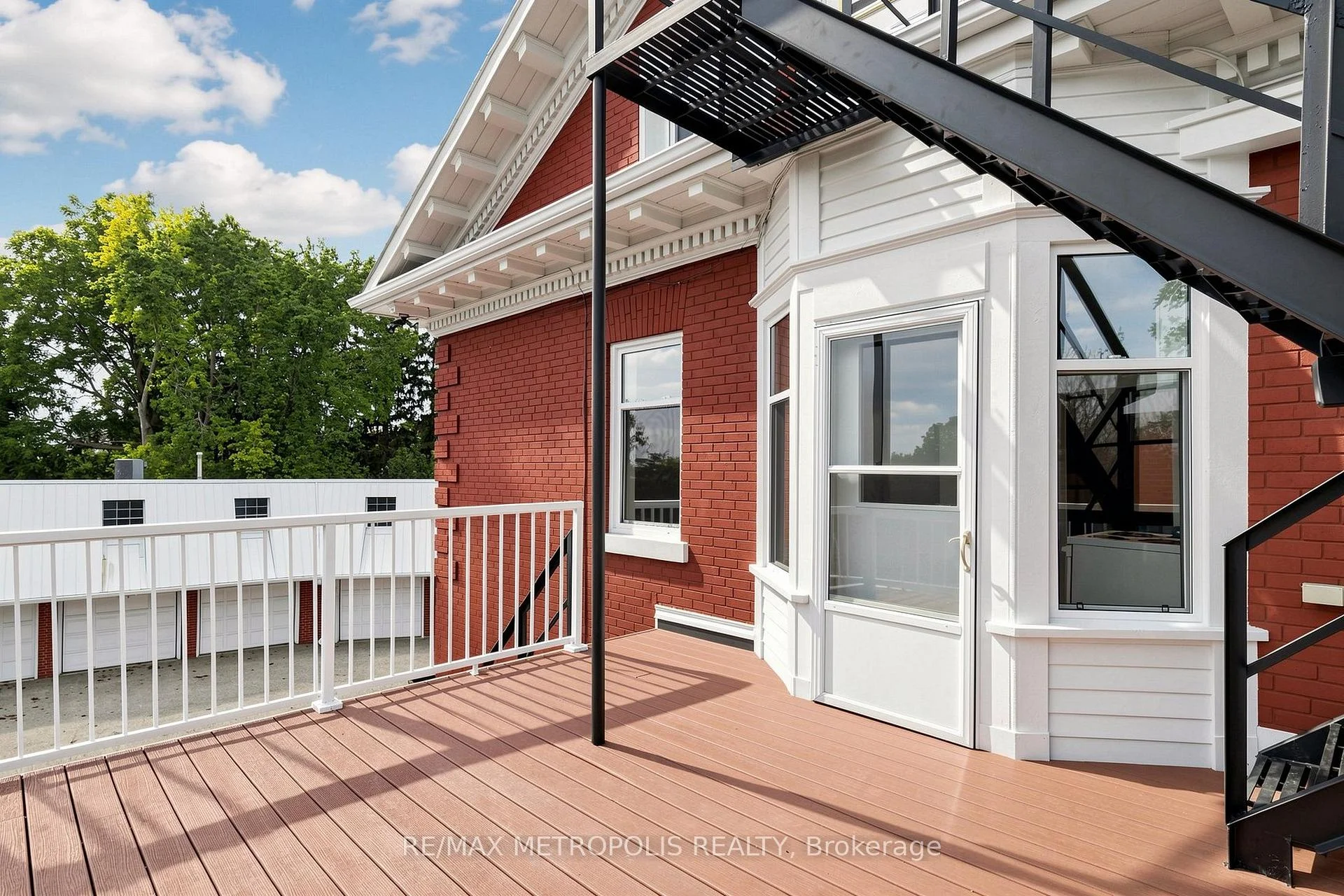 Photo 52 of Unit Upper #2, 1110 Simcoe Street S, Oshawa, Lakeview — HOMEH
