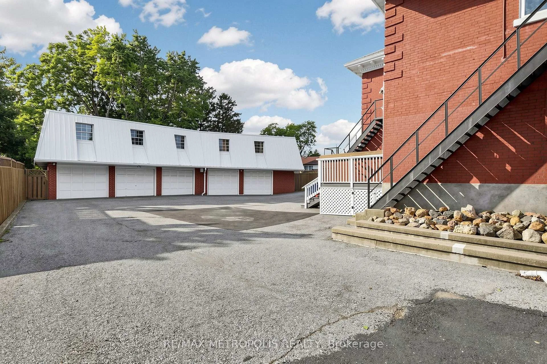Photo 56 of Unit Upper #2, 1110 Simcoe Street S, Oshawa, Lakeview — HOMEH