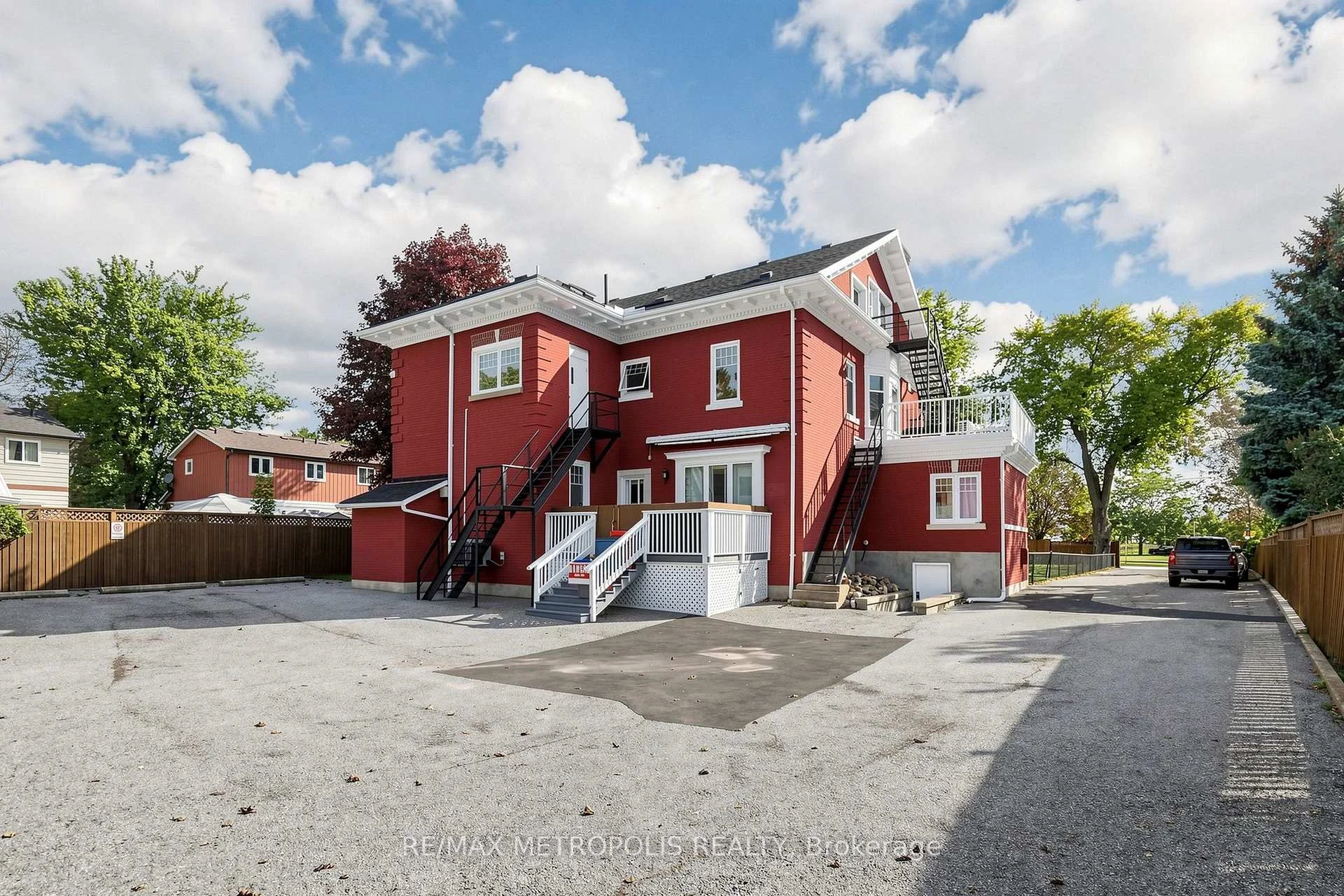 Photo 58 of Unit Upper #2, 1110 Simcoe Street S, Oshawa, Lakeview — HOMEH