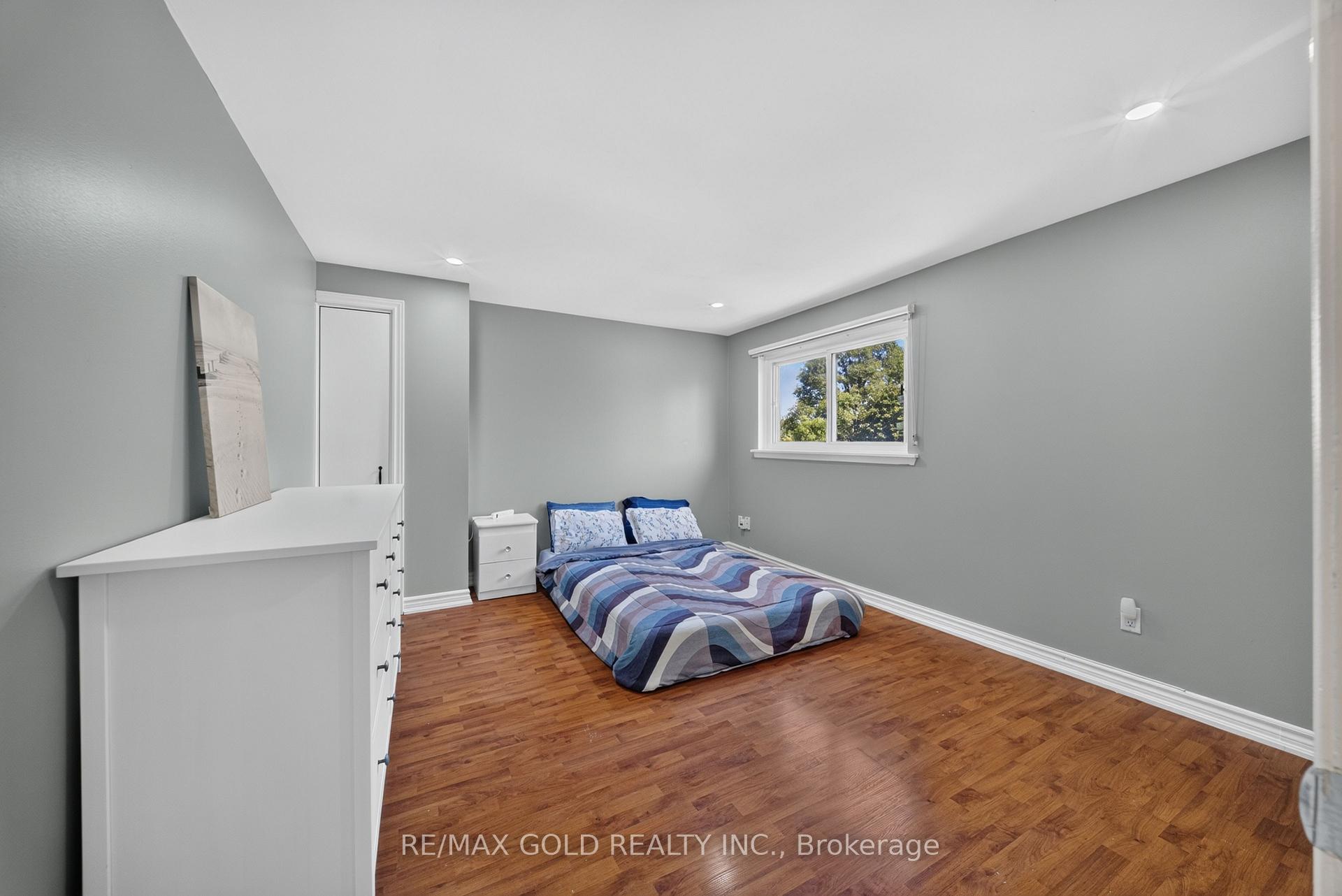 Photo 19 of 8 Earnscliffe Gate, Brampton, Southgate — HOMEH
