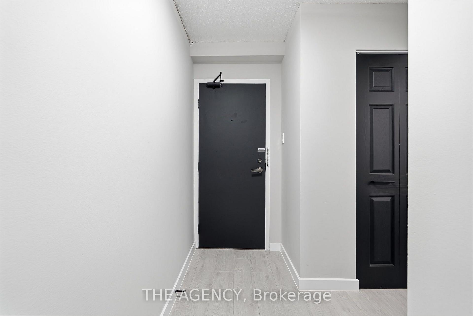 Photo 2 of Unit 2808B, 2360 Dundas Street W, Toronto, High Park North — HOMEH