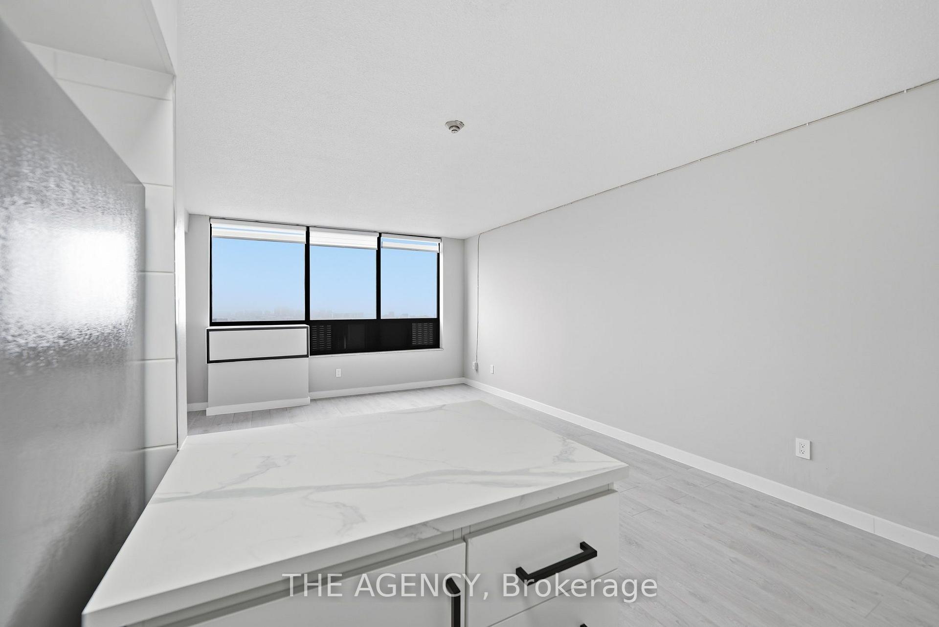 Photo 6 of Unit 2808B, 2360 Dundas Street W, Toronto, High Park North — HOMEH